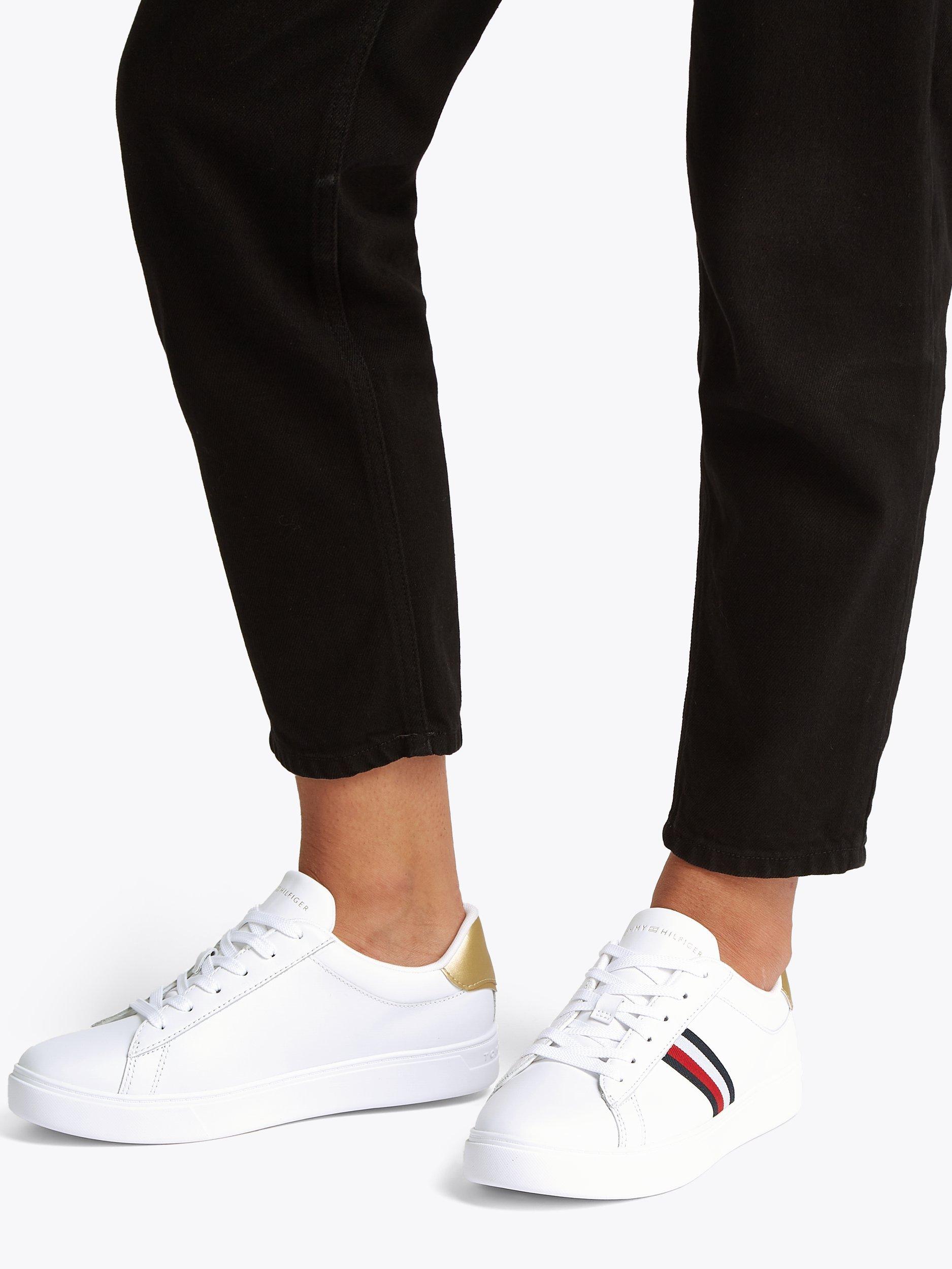 Product image 2 of 6, which shows Tommy Hilfiger Essential Court Lace Up Trainers, White, EU36