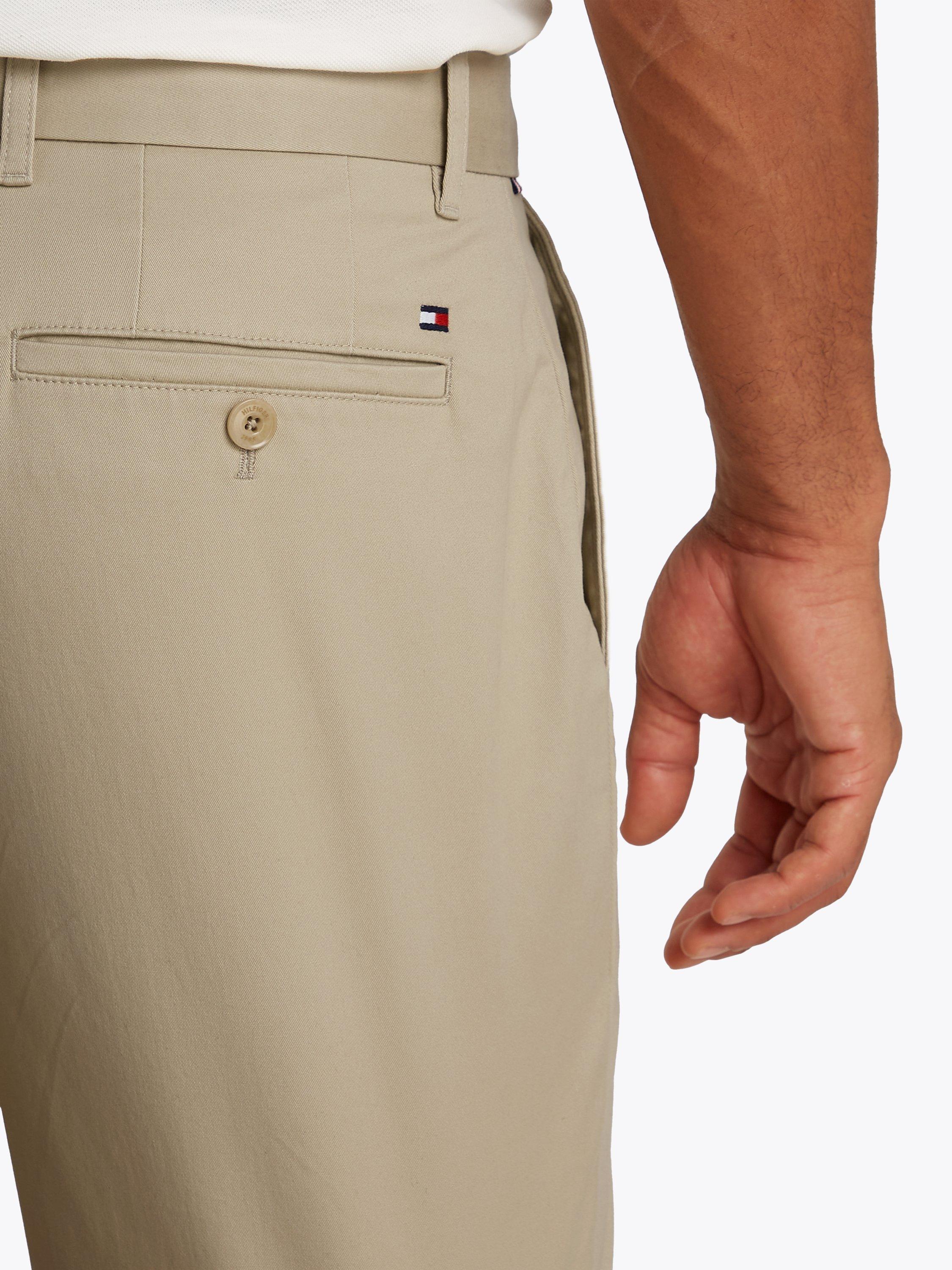Product image 4 of 7, which shows Tommy Hilfiger 1985 Harlem Chino Shorts, Sandalwood, 30R