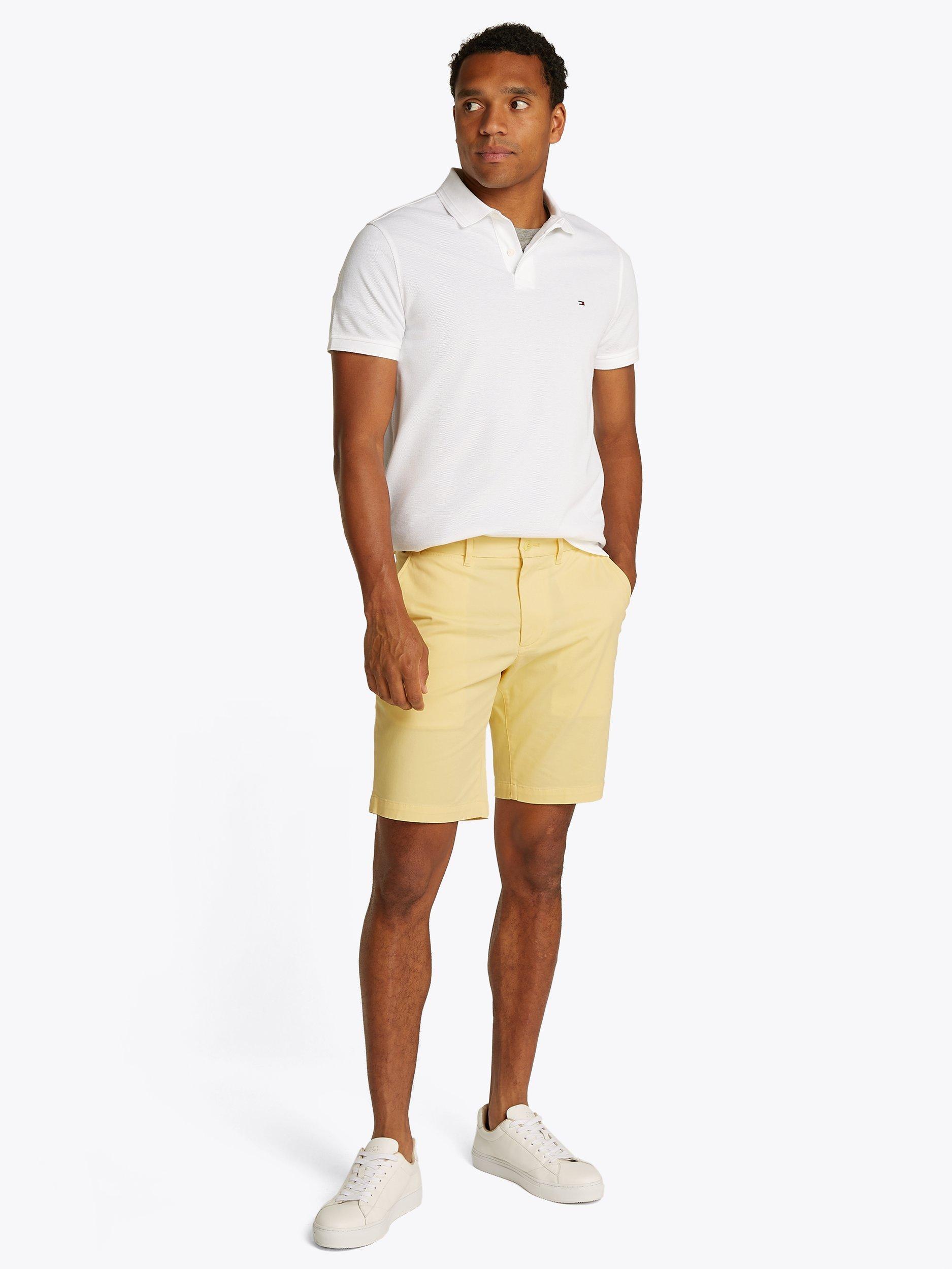 Product image 2 of 6, which shows Tommy Hilfiger 1985 Harlem Chino Shorts, Citronella, 32R