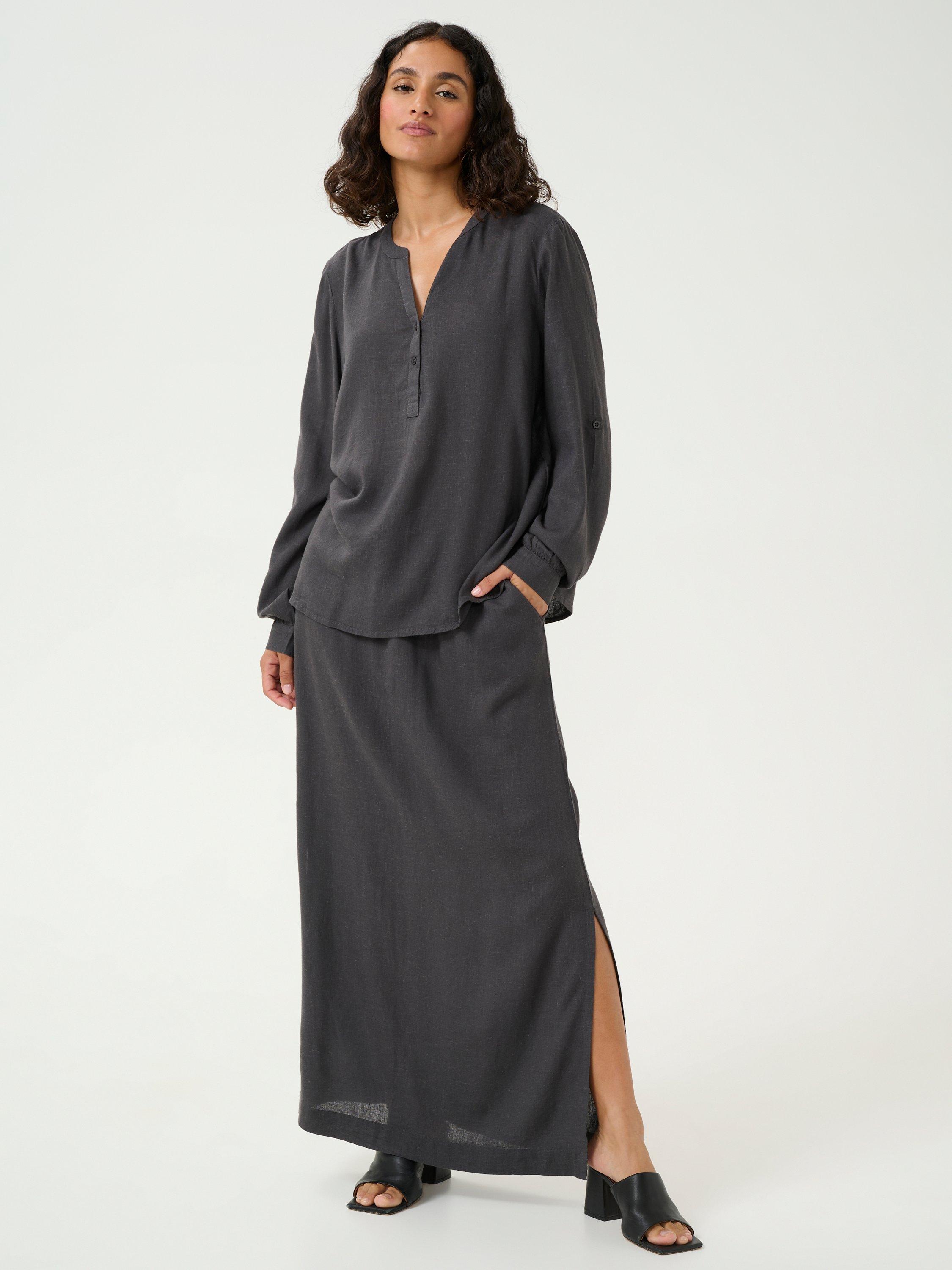Product image 3 of 6, which shows KAFFE Milia Maxi Skirt, Black Oyster, 8