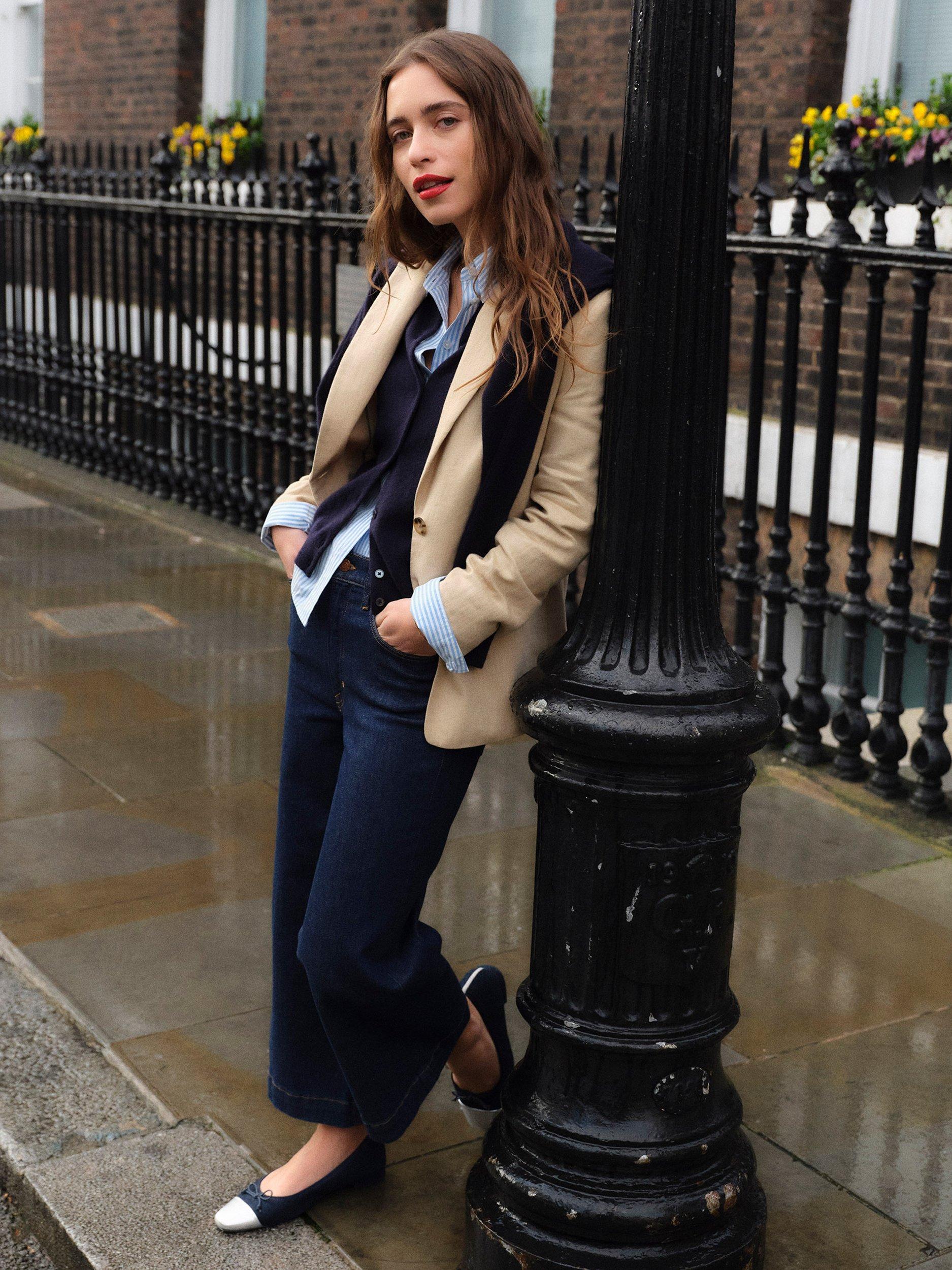 Product image 5 of 7, which shows Boden Stamford Pure Linen Blazer, Neutral, 10