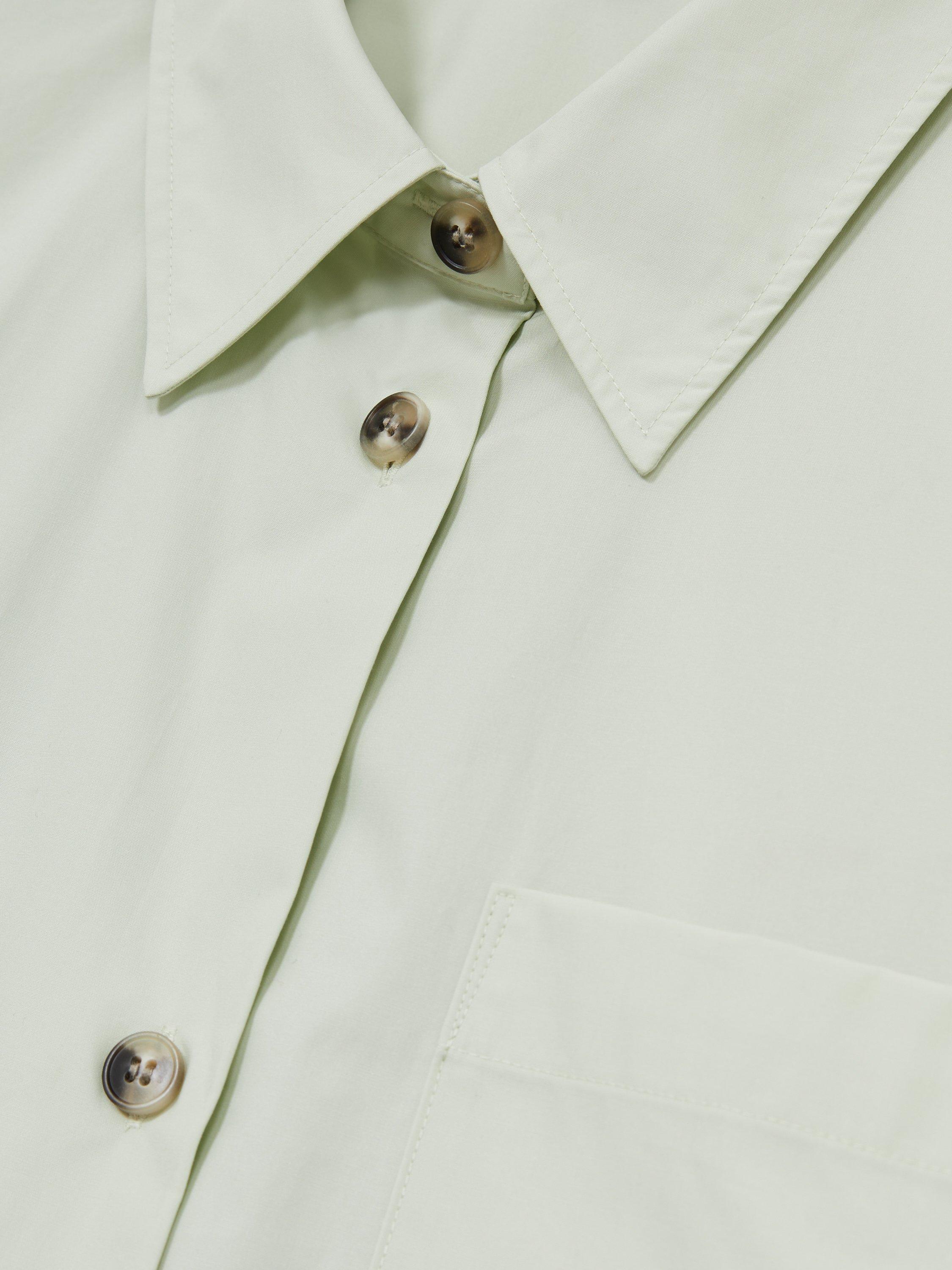 Product image 2 of 5, which shows Reiss Jordan Short Sleeve Shirt, Pale Green, 8