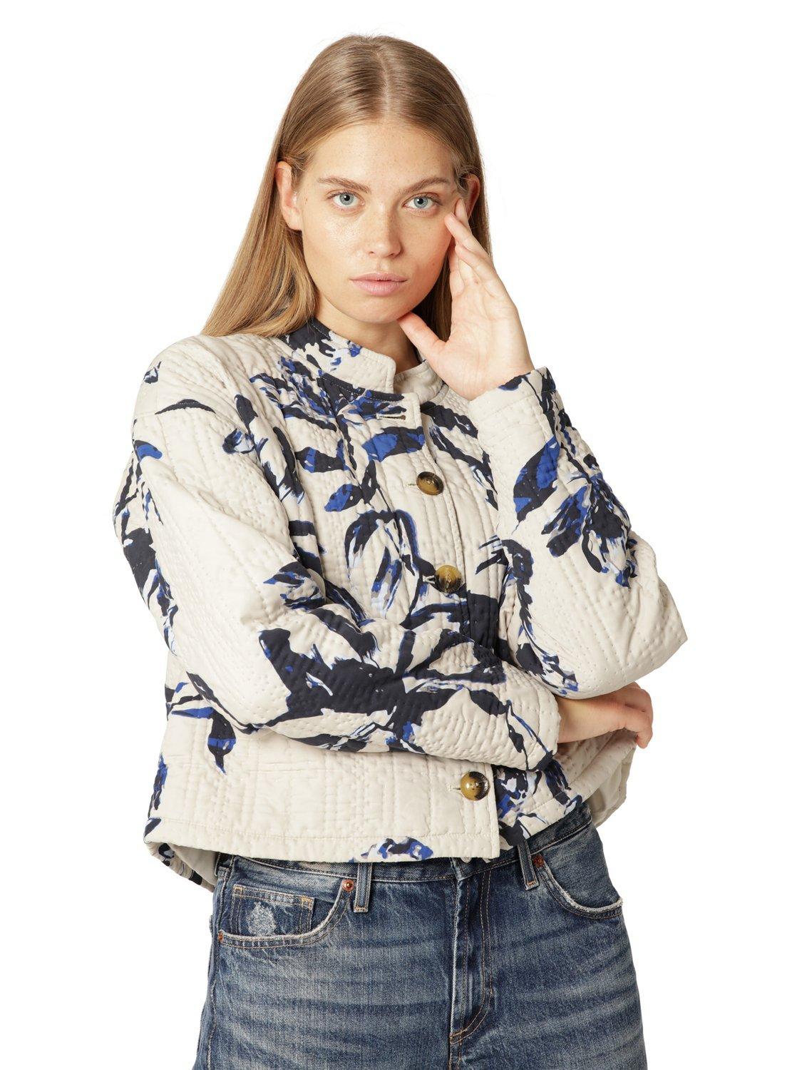 Product image 1 of 4, which shows Ilse Jacobsen Hornbæk Quilted Short Jacket, Beige Flower, 10