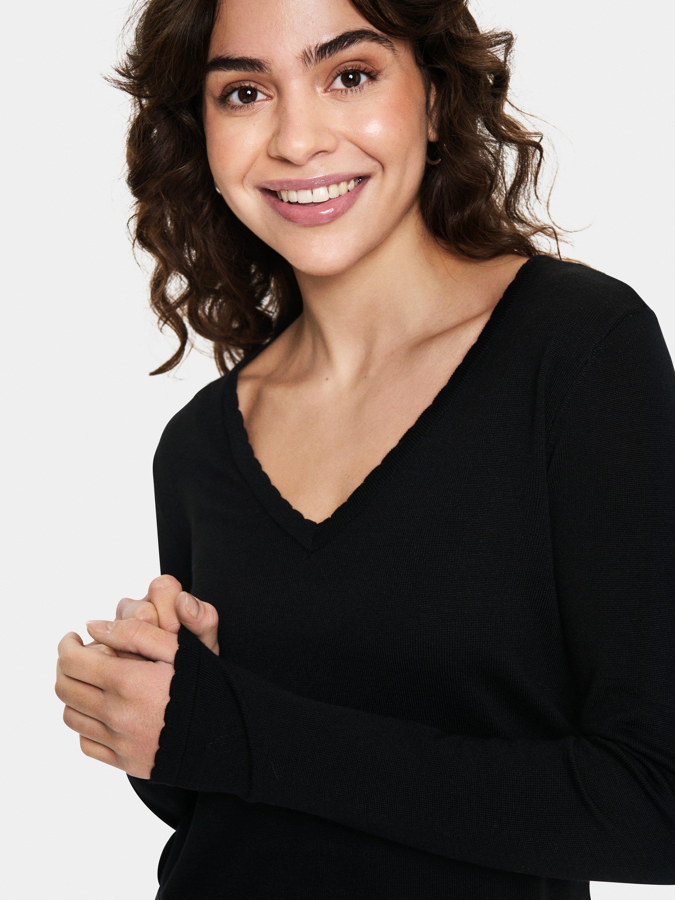 Product image 4 of 6, which shows Saint Tropez Mila Scallop Edge Jumper, Black, XS