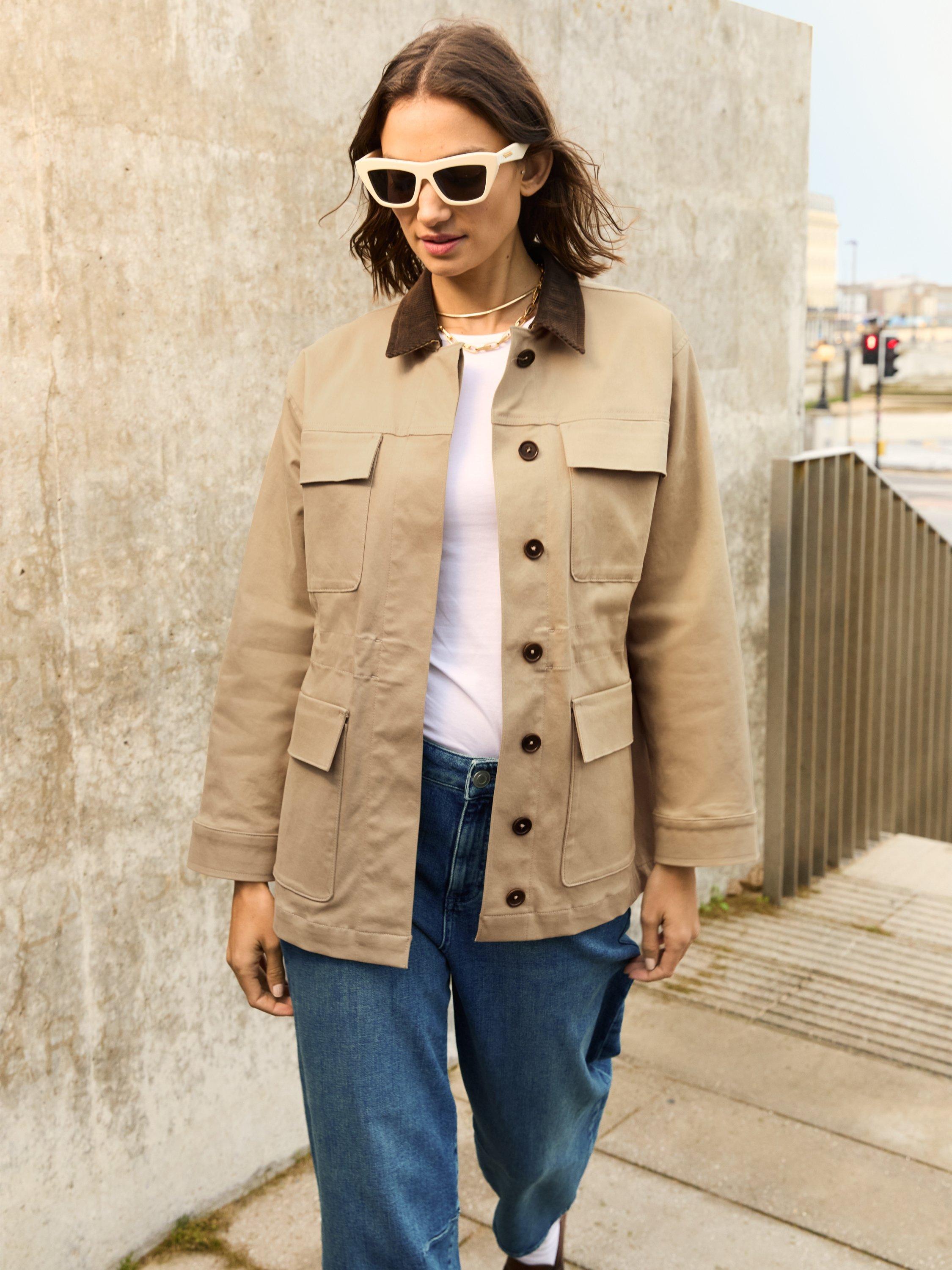 Product image 1 of 6, which shows Baukjen Bridie Organic Cotton Rich Field Jacket, Sand, 10
