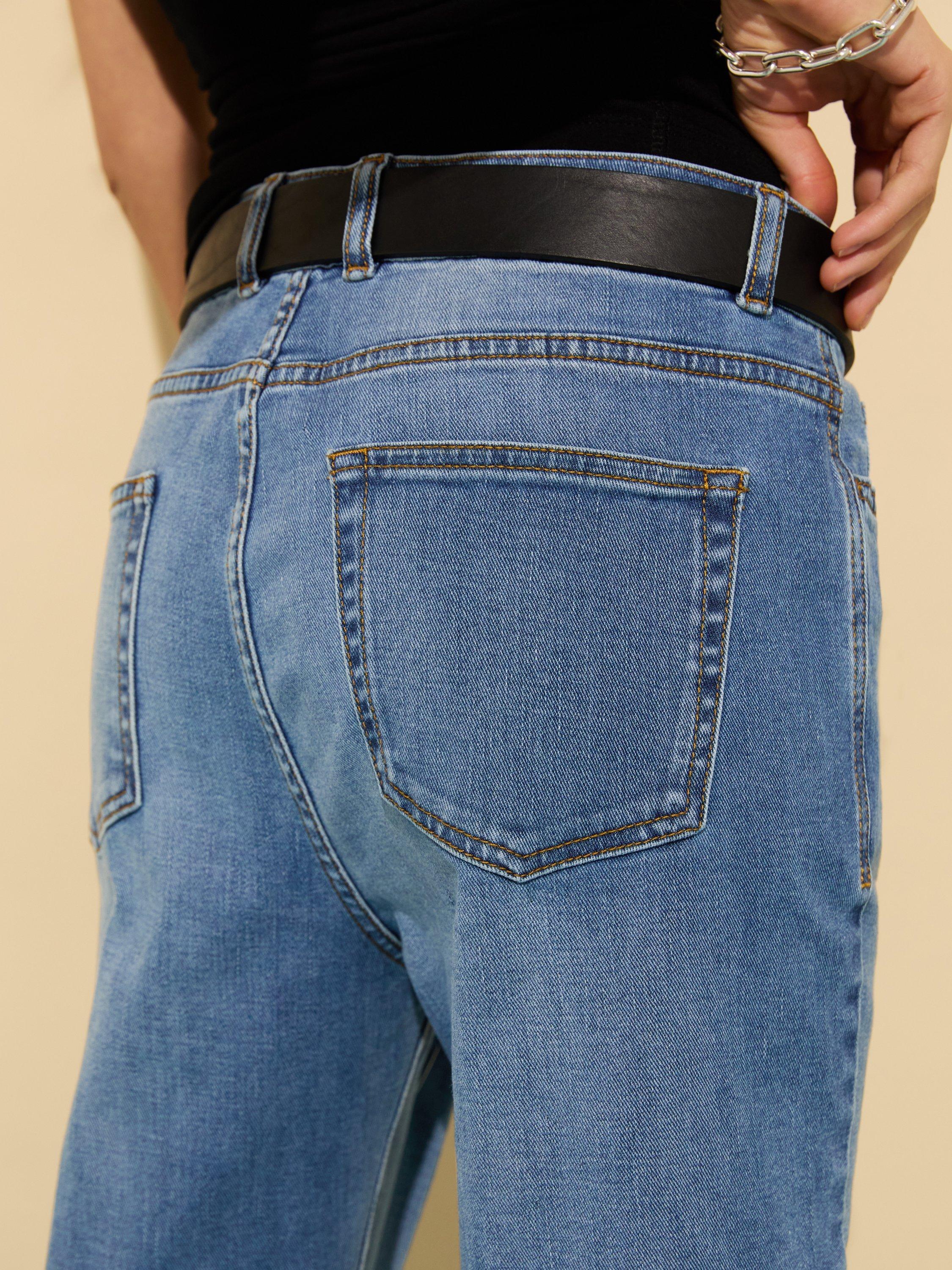 Product image 6 of 7, which shows Baukjen Eda Organic Cotton Rich Boyfriend Jeans, Light Washed Indigo, 10