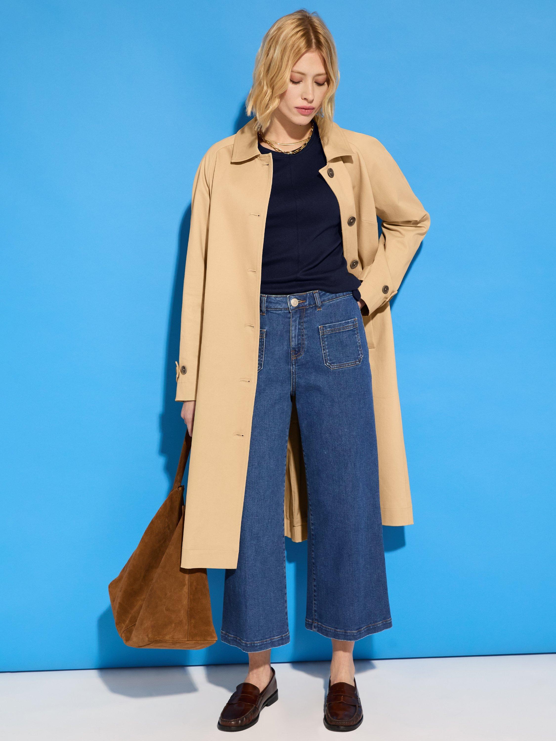 Product image 1 of 5, which shows Baukjen Jena Organic Cotton Rich Wide Crop Jeans, Washed Indigo, 6