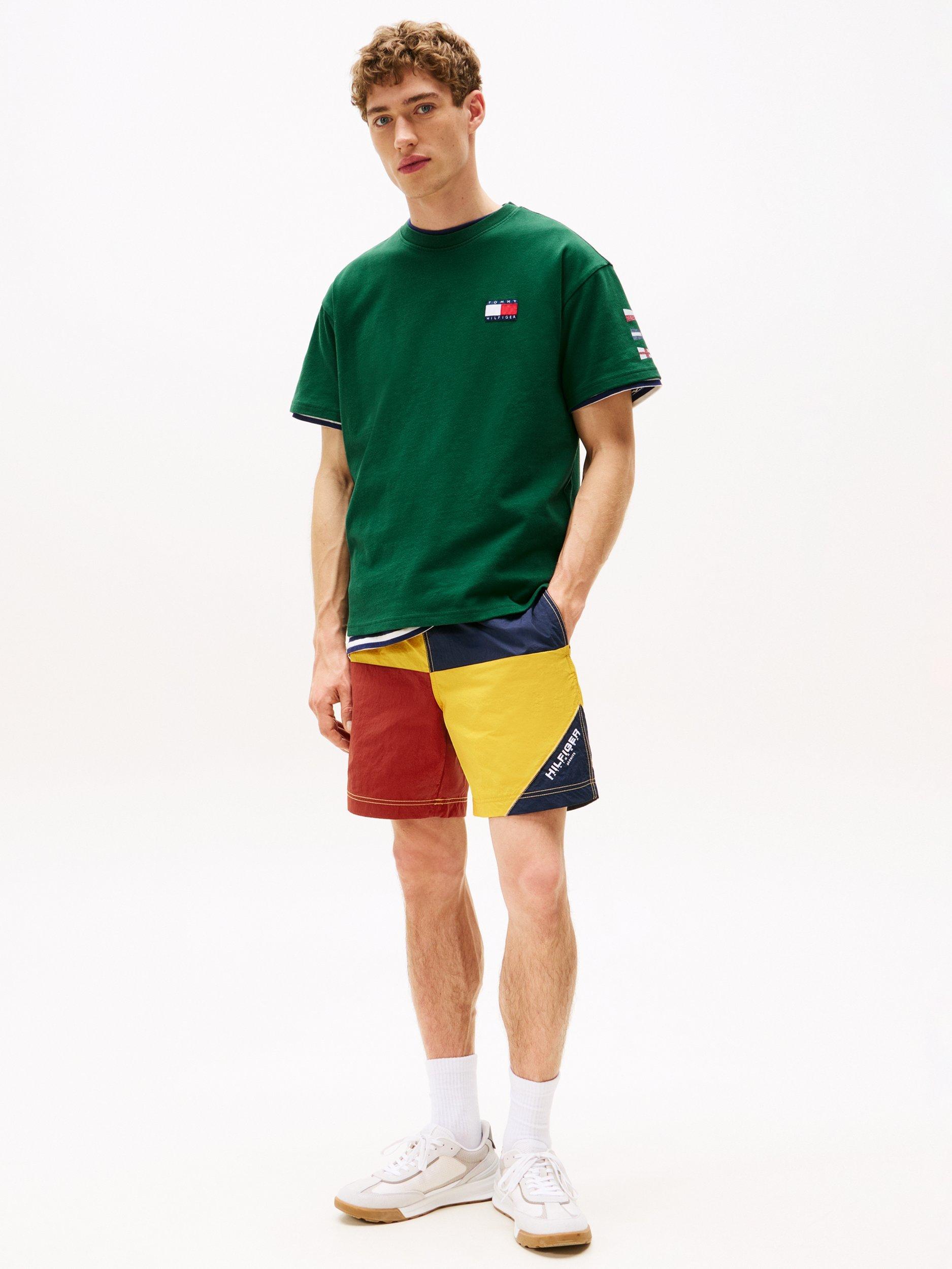 Product image 2 of 4, which shows Tommy Hilfiger Sailing Logo Regular Fit Short Sleeve Cotton T-Shirt, Ornamental Green, M