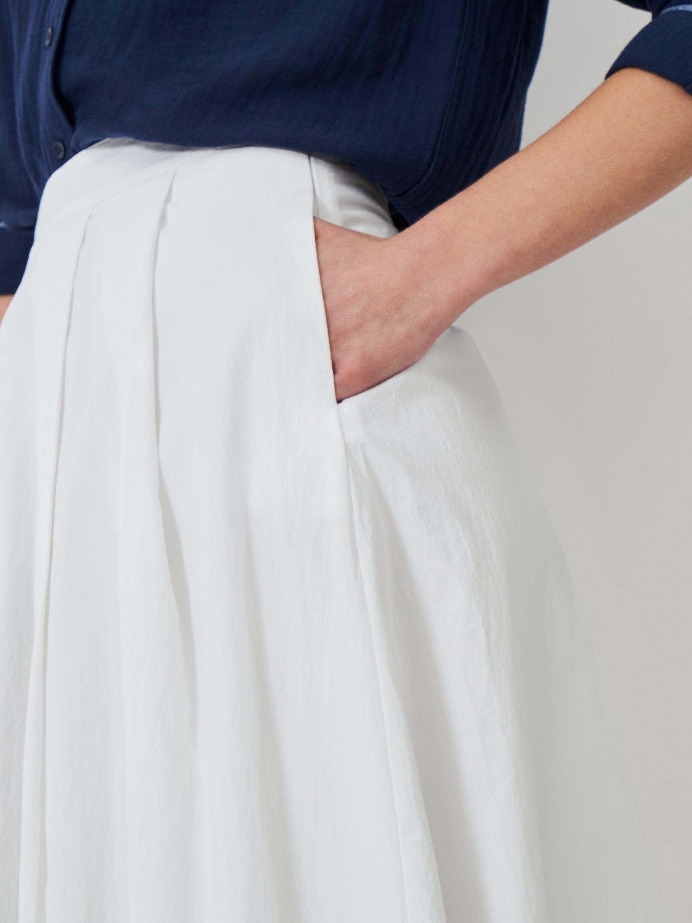 Product image 4 of 5, which shows Crew Clothing Gabby Darted Skirt, White, 6