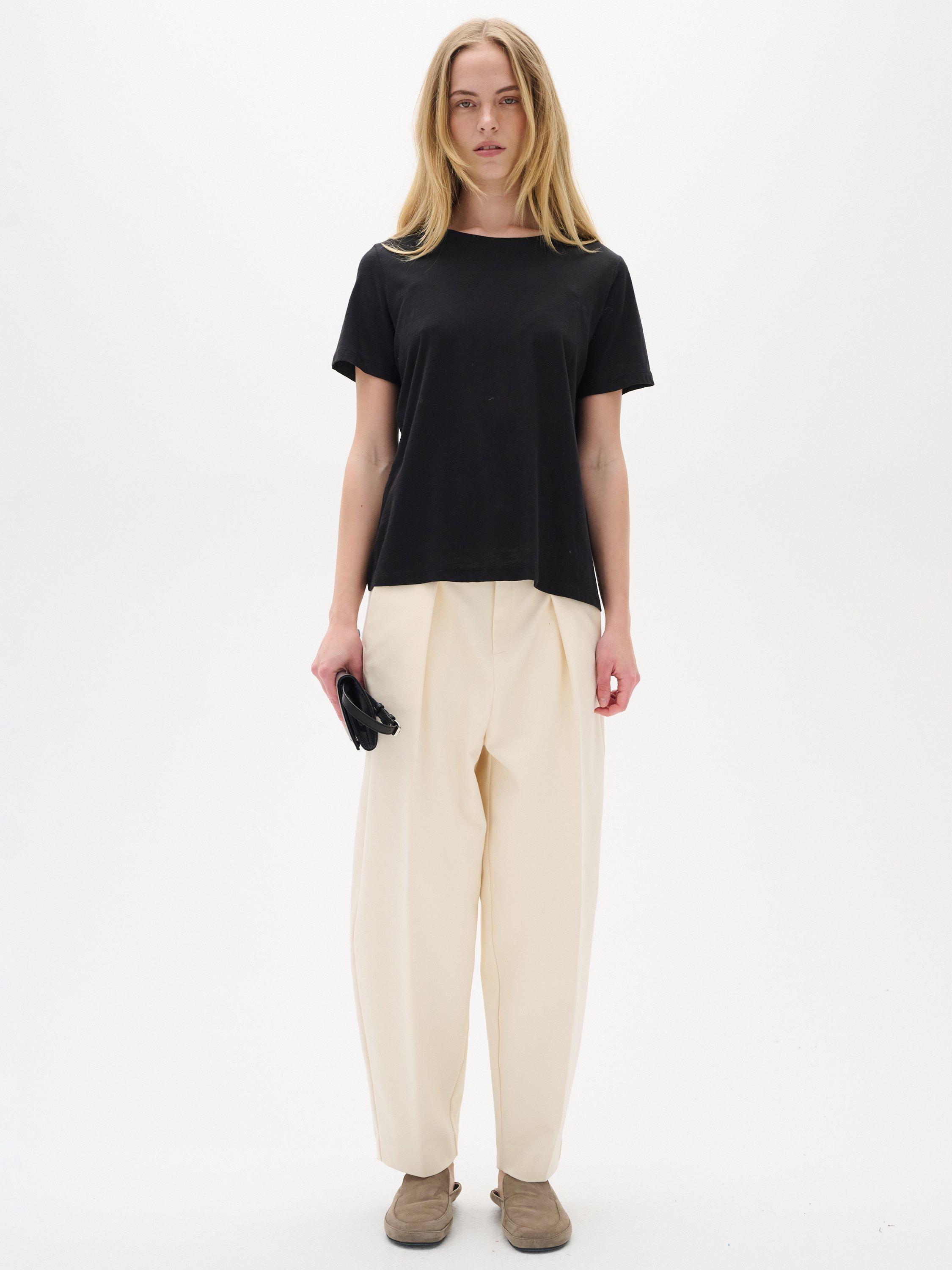 Product image 1 of 6, which shows InWear Alma Plain T-Shirt, Black, XS