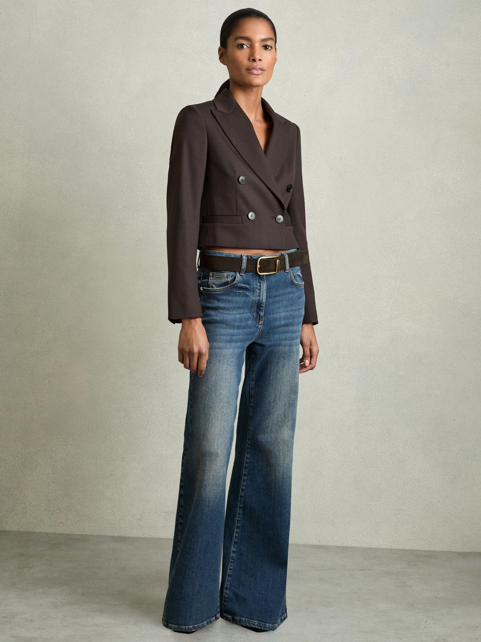Product image 4 of 5, which shows Reiss Orianna Cropped Wool Rich Blazer, Chocolate Brown, 8