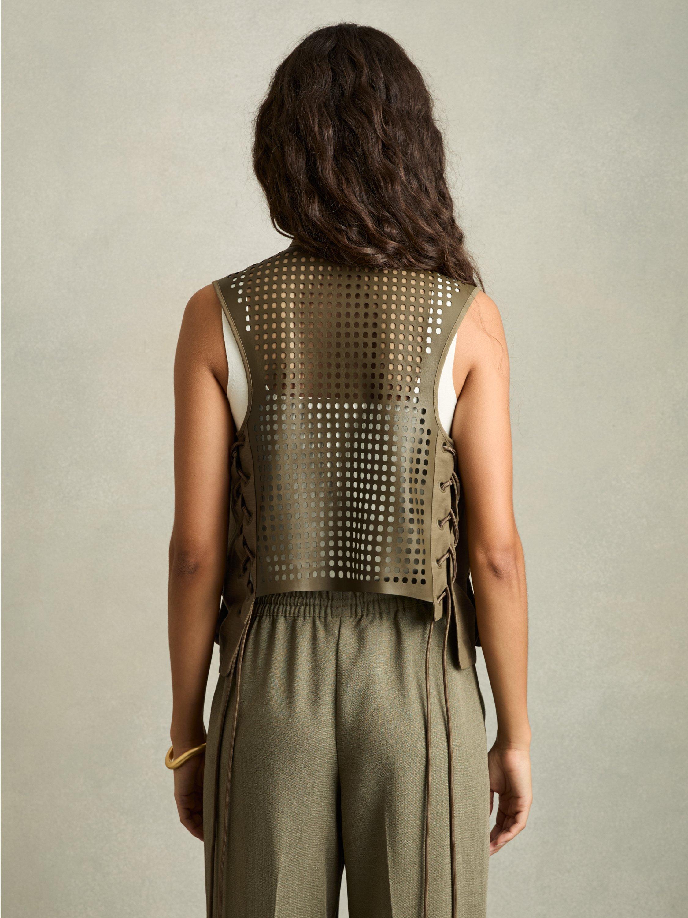 【海外限定】REISSジレ☆Grace Pocket Stitch Gilet, Khaki Reiss Grace Pocket Stitch Gilet, Khaki