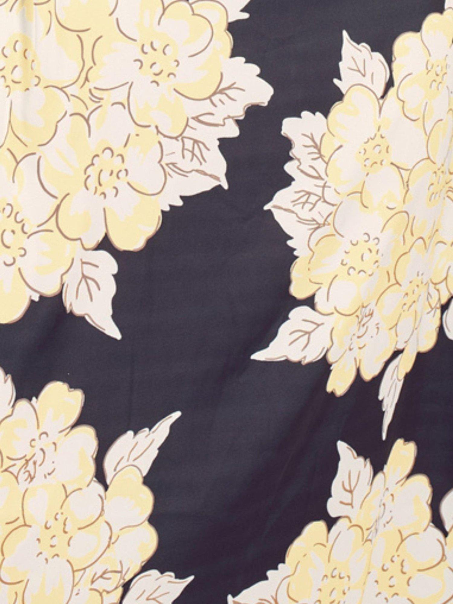 Product image 6 of 6, which shows Traffic People Tremon Blooming Lovely Floral Shirt, Navy/Cream, XS