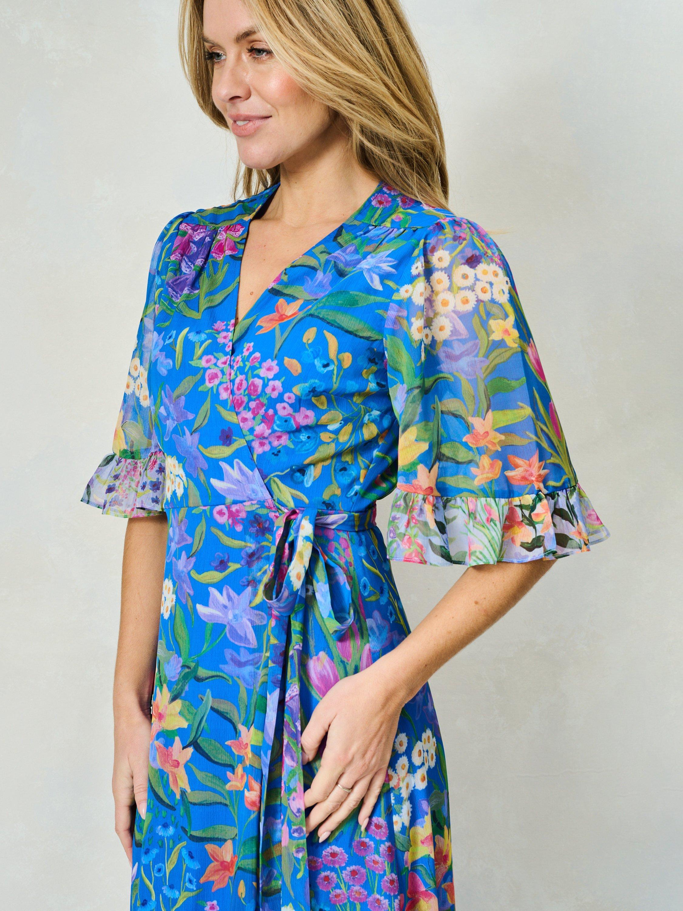 Product image 4 of 5, which shows Hope & Ivy The Avaline Floral Wrap Maxi Dress, Blue/Multi, 6