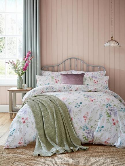 Laura Ashley Aulden Flowers 220 Thread Count Duvet Cover Set, Multi