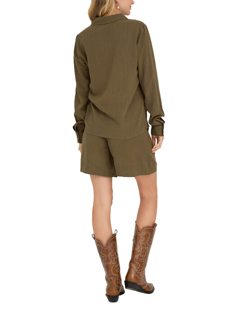 Product image 2 of 3, which shows A-VIEW Lerke High Waist Shorts, Mid Green, 12