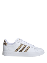 Adidas Court