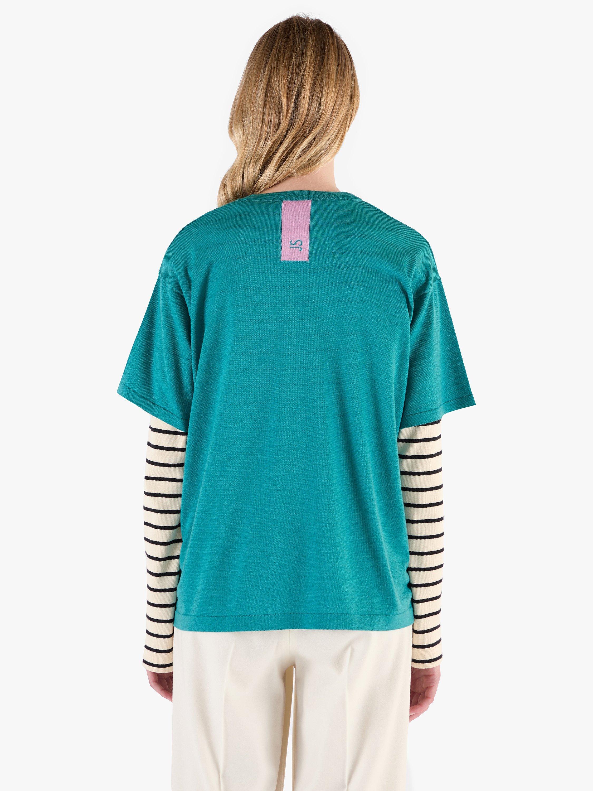 Product image 9 of 11, which shows John Smedley Merino Boxy Fit T-Shirt, Oceanteal/Misty Rose, S