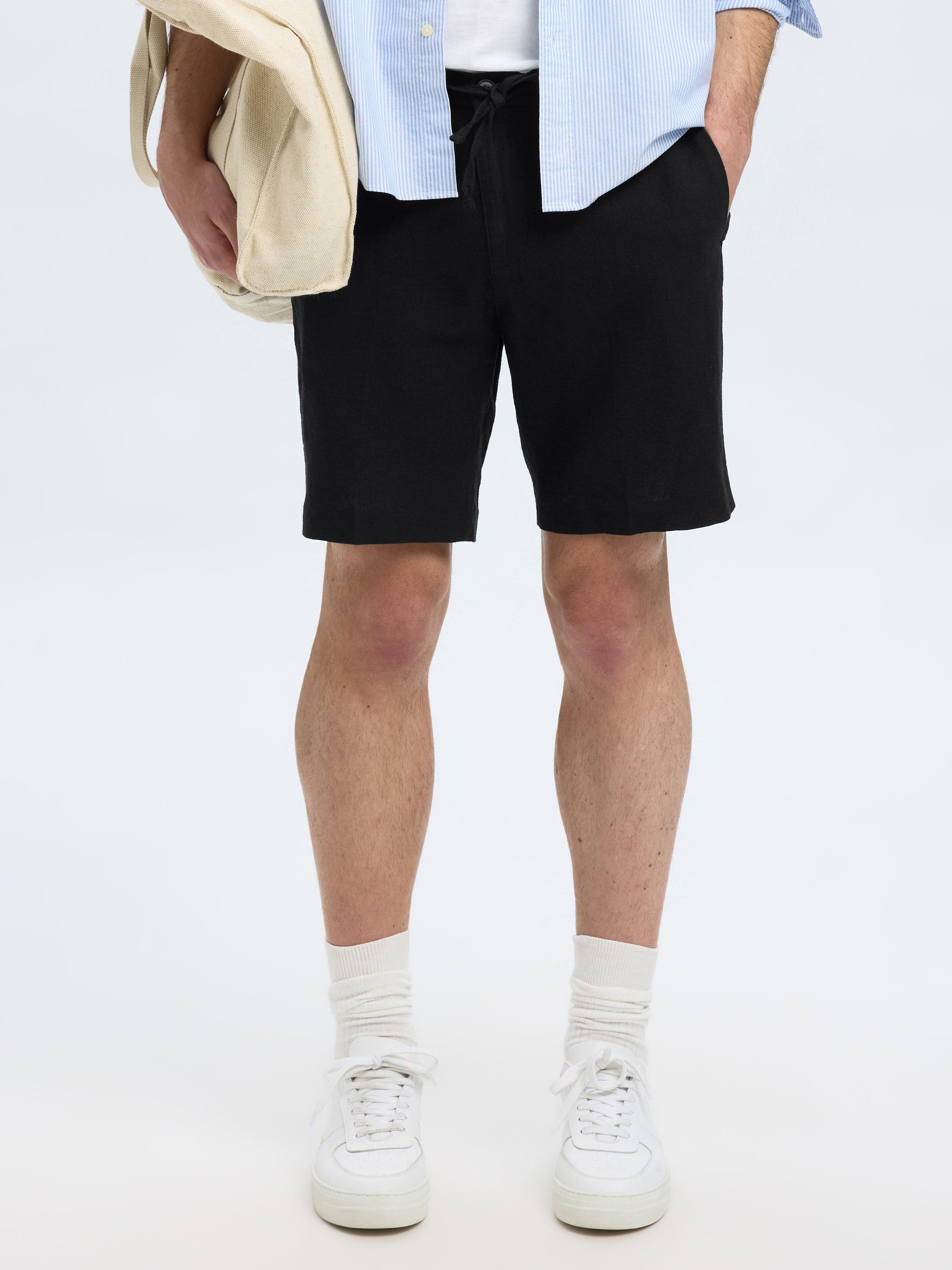 Product image 1 of 6, which shows Selected Leroy Regular Fit Sun Shorts, Black, S