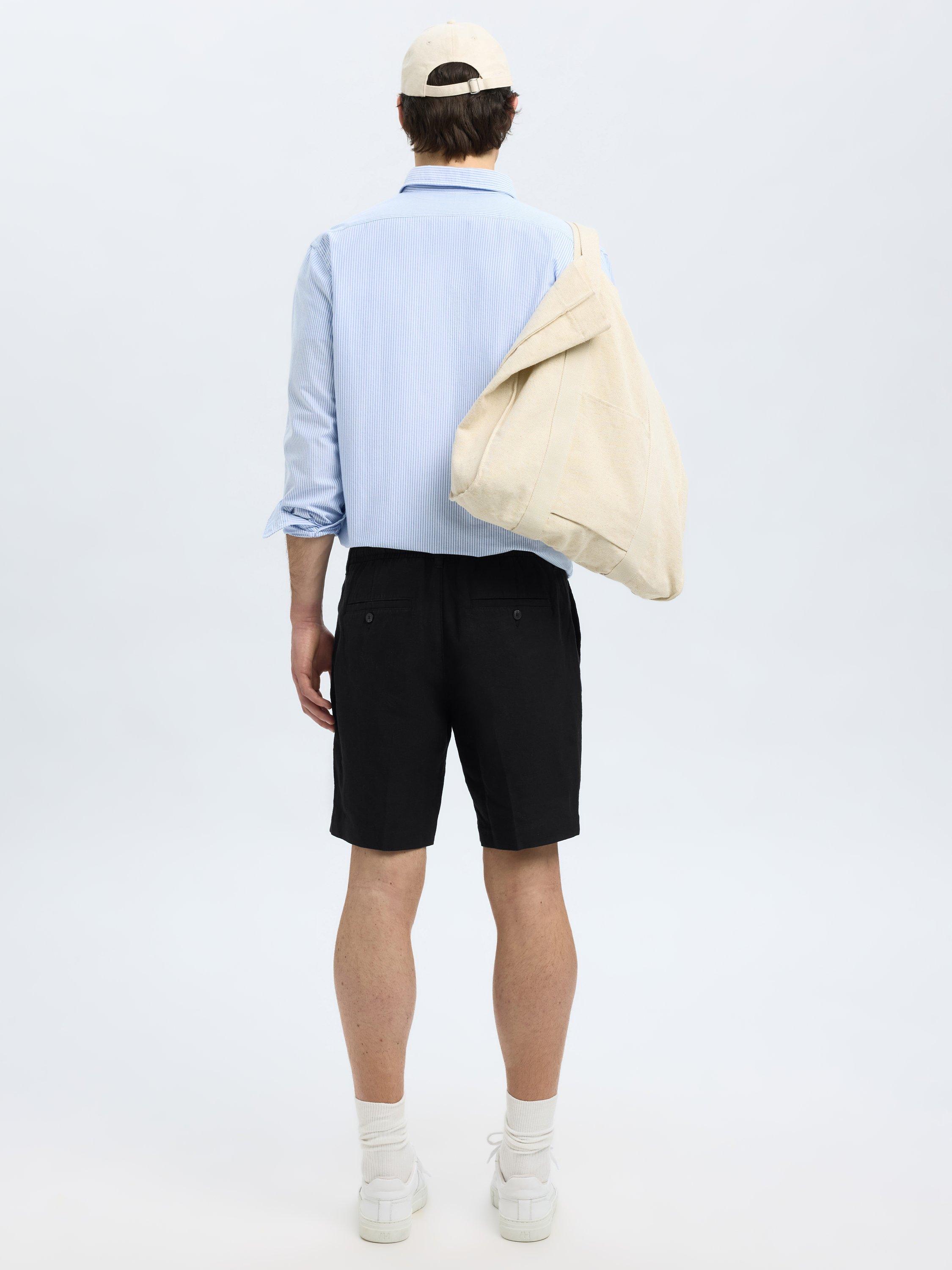 Product image 4 of 6, which shows Selected Leroy Regular Fit Sun Shorts, Black, S