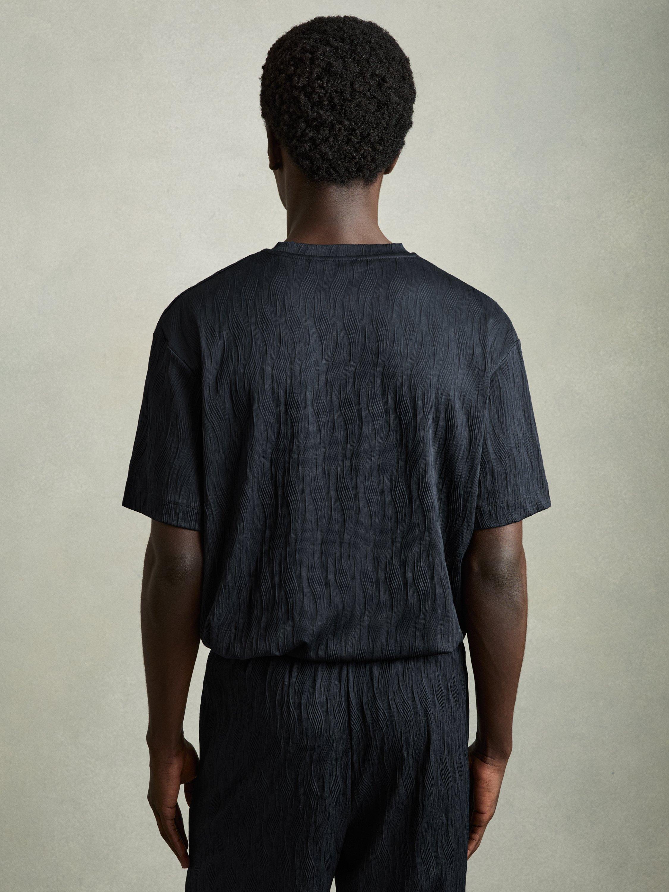 Product image 2 of 5, which shows Reiss Ivan Regular Fit Short Sleeve T-Shirt, Navy, XS
