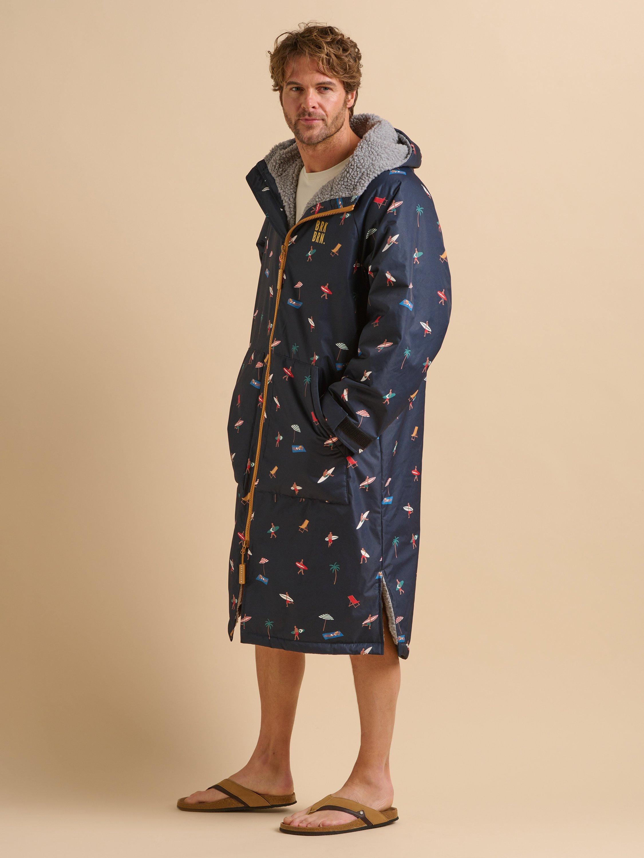 Product image 3 of 6, which shows Brakeburn Beach Scene Chinook Changing Robe, Navy, S-M