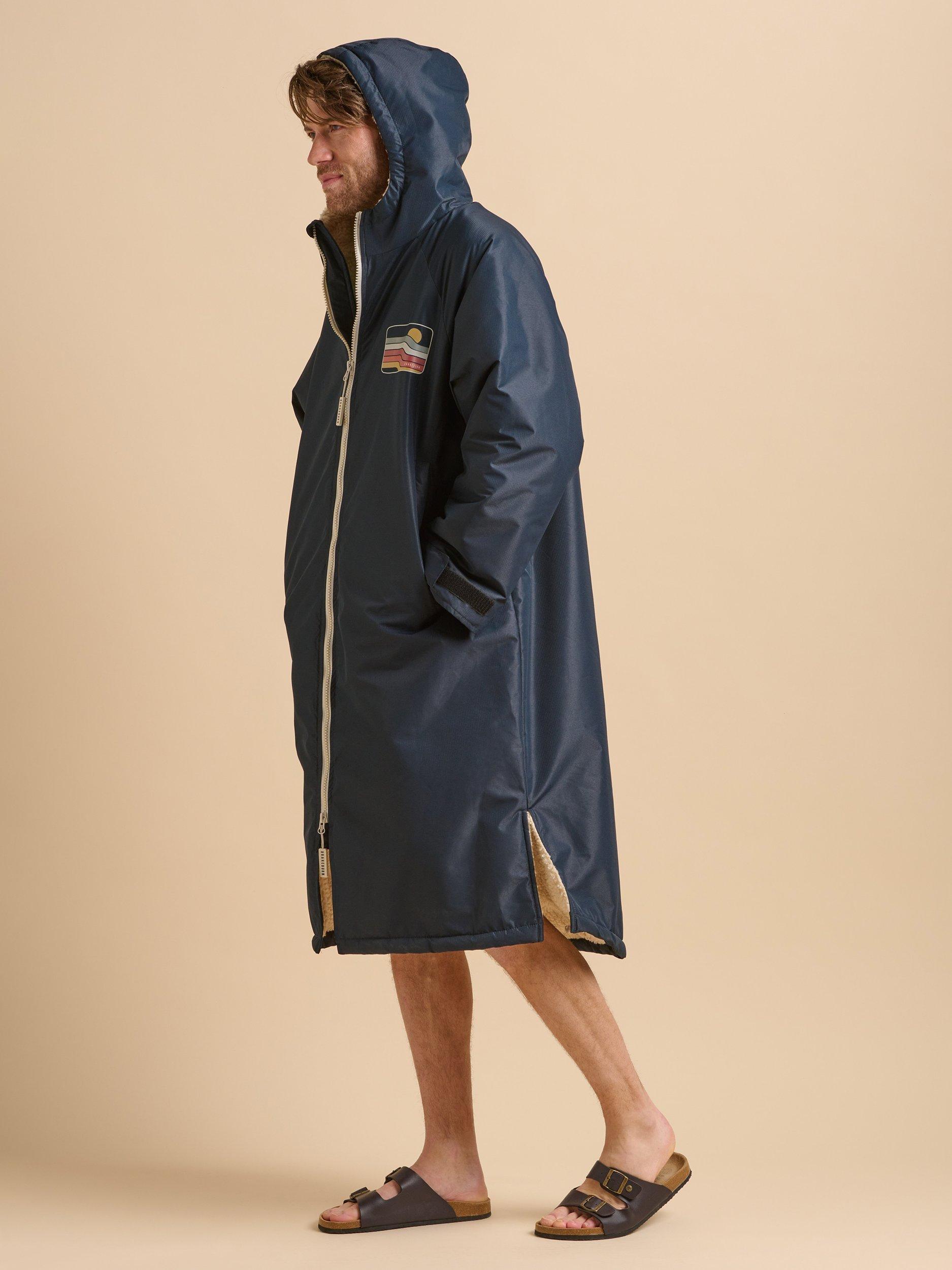 Product image 4 of 7, which shows Brakeburn Chinook Changing Robe, Navy, S-M