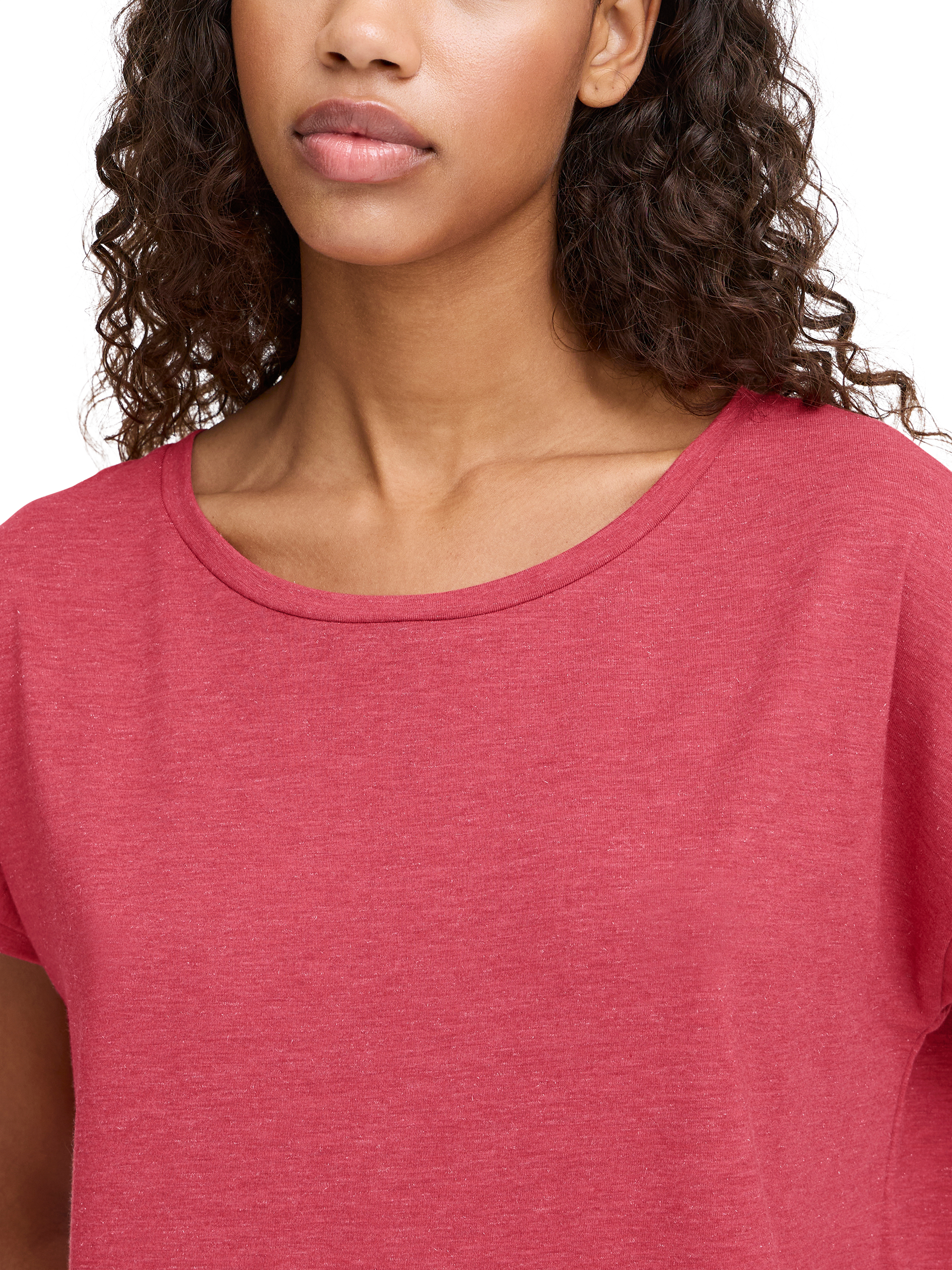 Product image 4 of 7, which shows ICHI Rebel Loose Fit T-Shirt, Holly Berry, XS