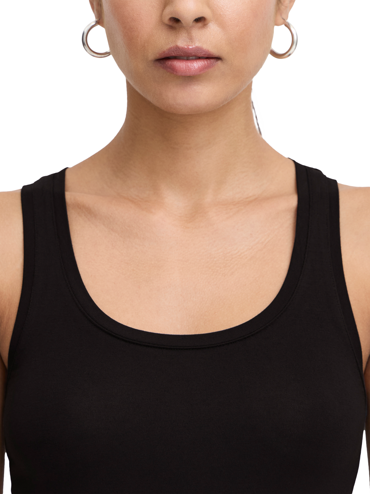 Product image 4 of 7, which shows ICHI Zola Scoop Neck Vest Top, Black, XS