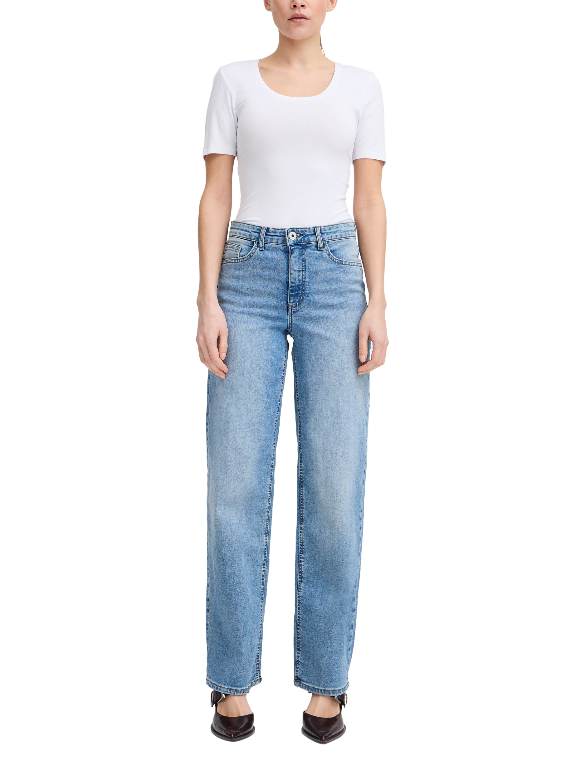 Product image 3 of 7, which shows ICHI Zola Scoop Neck T-Shirt, White, XS