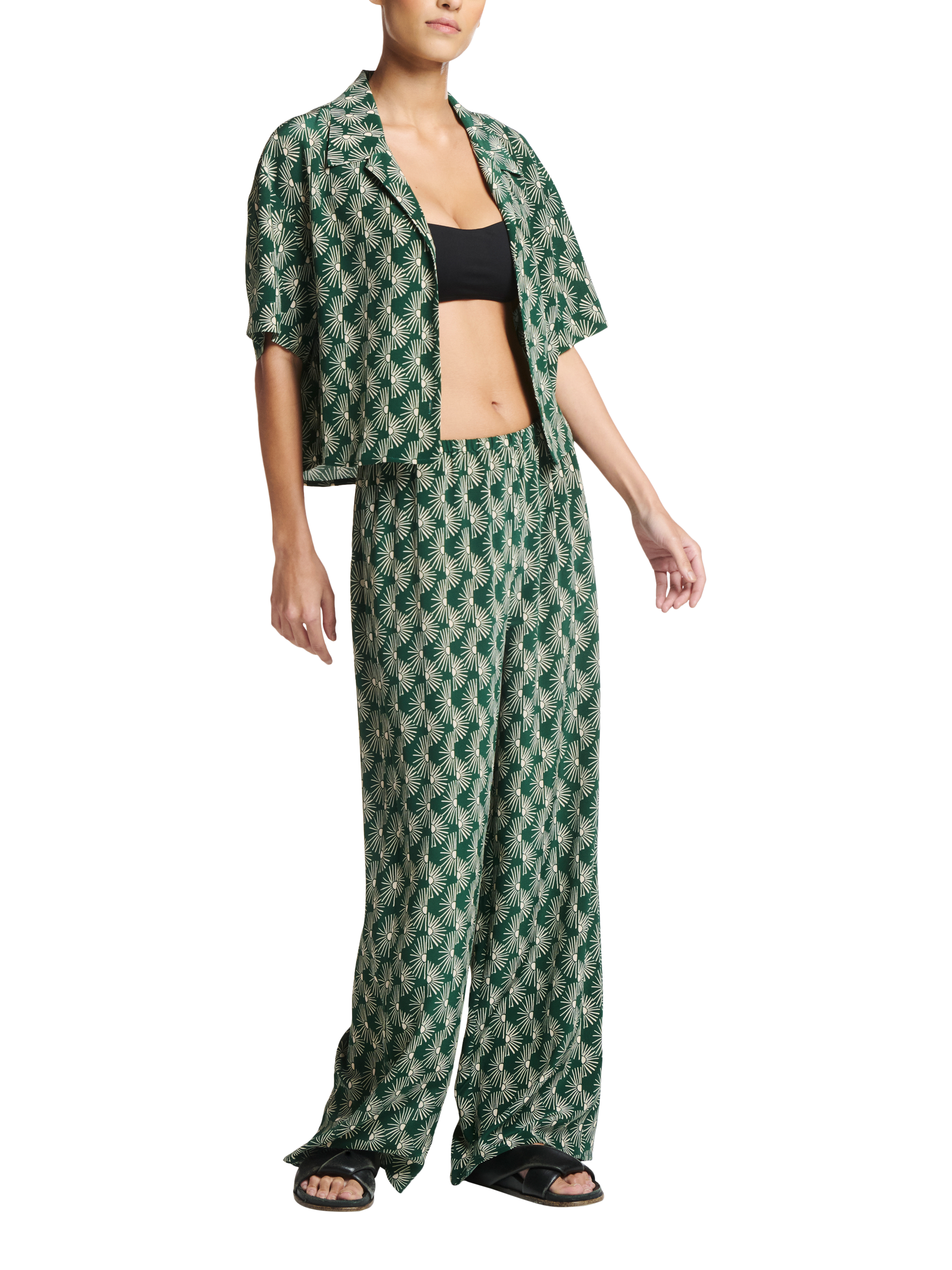 Product image 2 of 5, which shows ASCENO Lincoln Sunrise Pure Silk Shirt, Green/White, XS