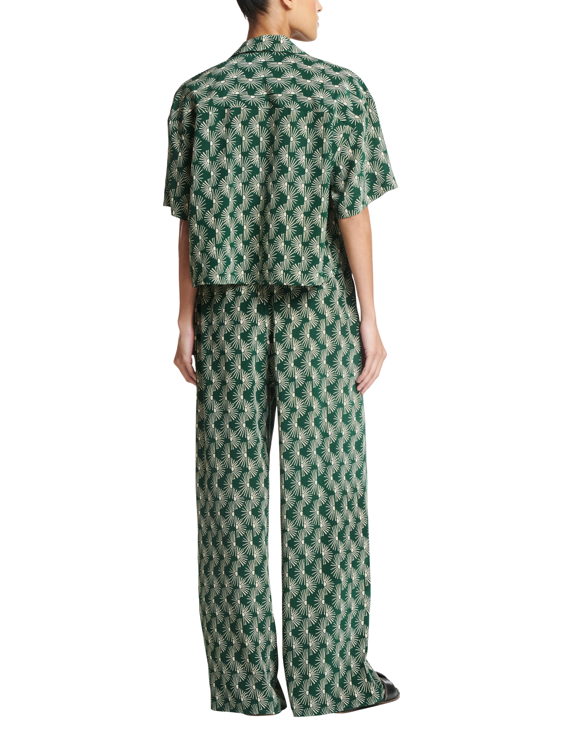 Product image 3 of 5, which shows ASCENO Lincoln Sunrise Pure Silk Shirt, Green/White, XS