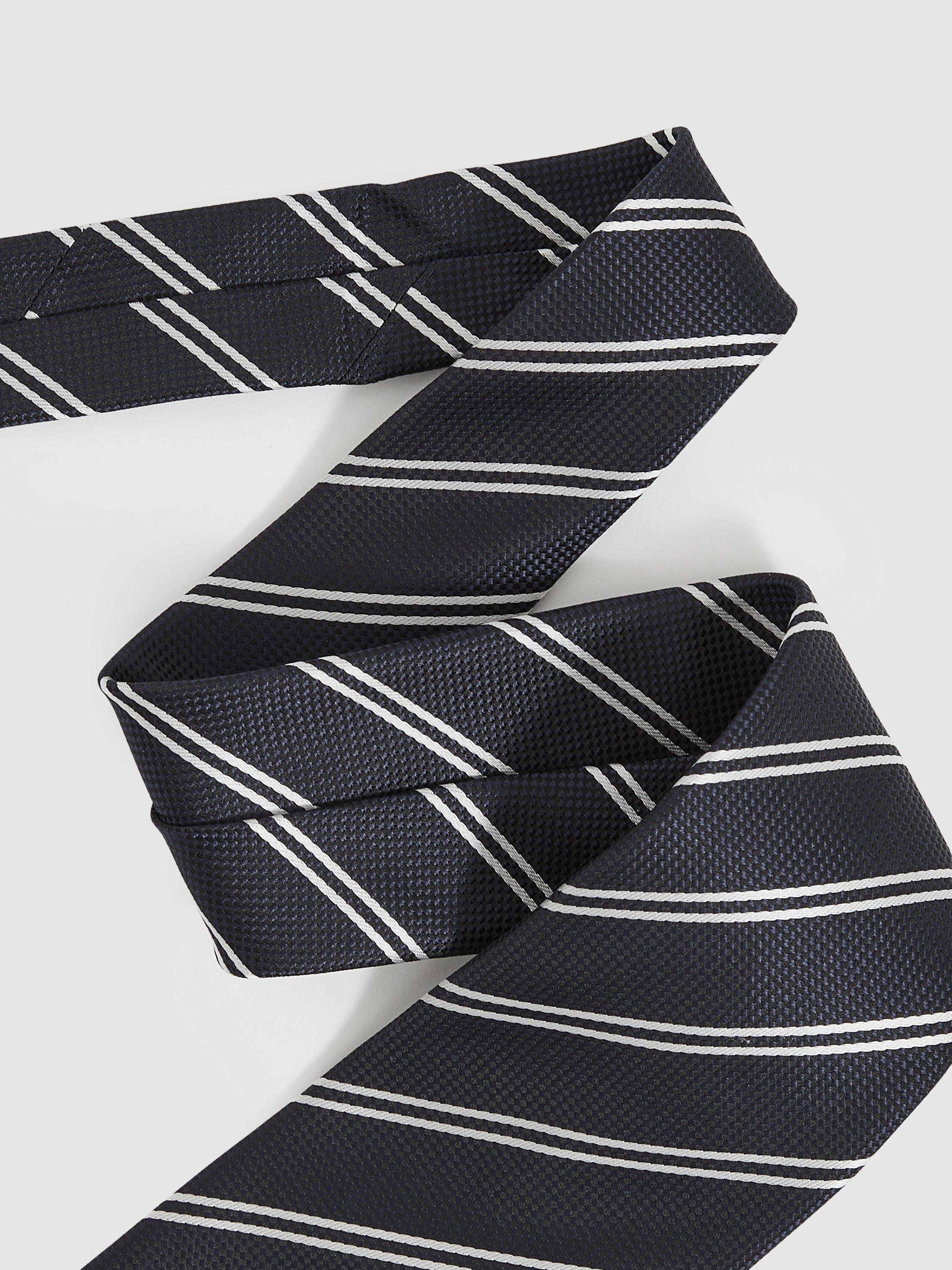 Product image 3 of 4, which shows Reiss Men's Tie