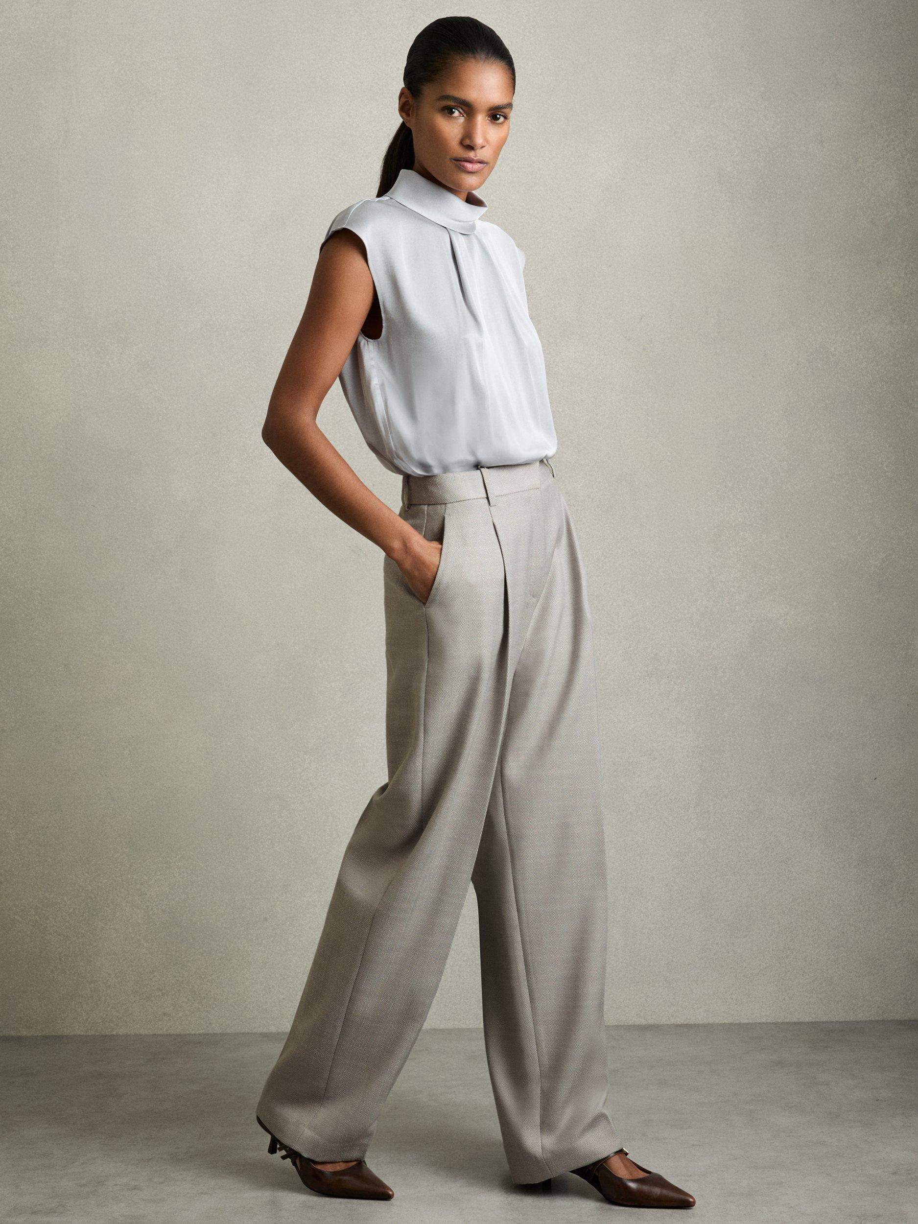 Product image 1 of 5, which shows Reiss Harper Textured Wool Rich Wide Leg Trousers, Grey, 6R