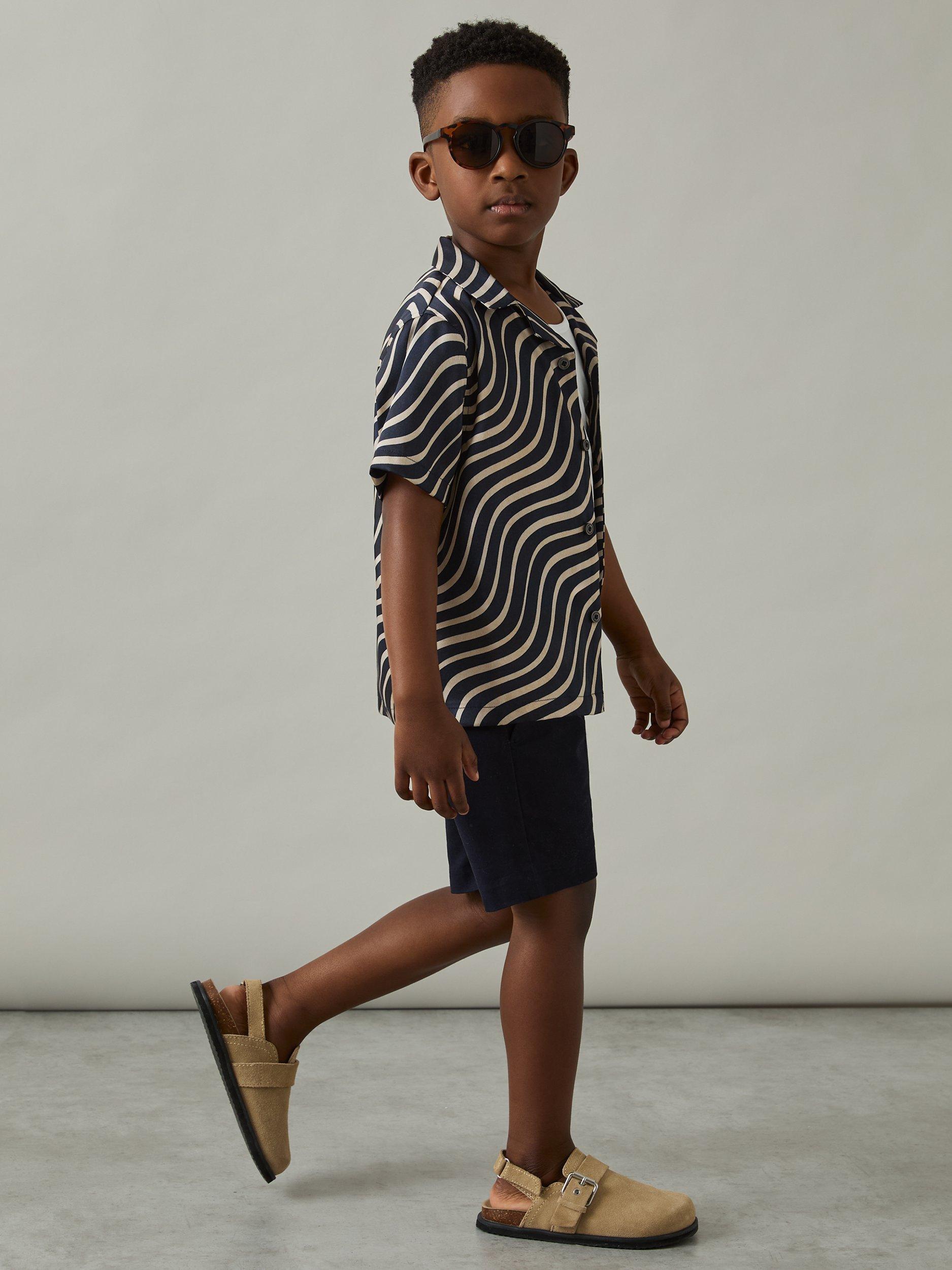 Product image 3 of 4, which shows Reiss Kids' Carbello Swirl Short Sleeve Shirt, Navy/ Off White, 3-4 years