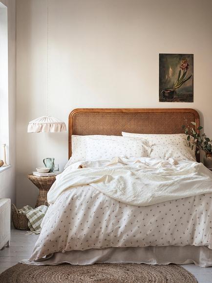 Piglet in Bed Posy Bud Linen Blend Bedding - view 2, Pearl