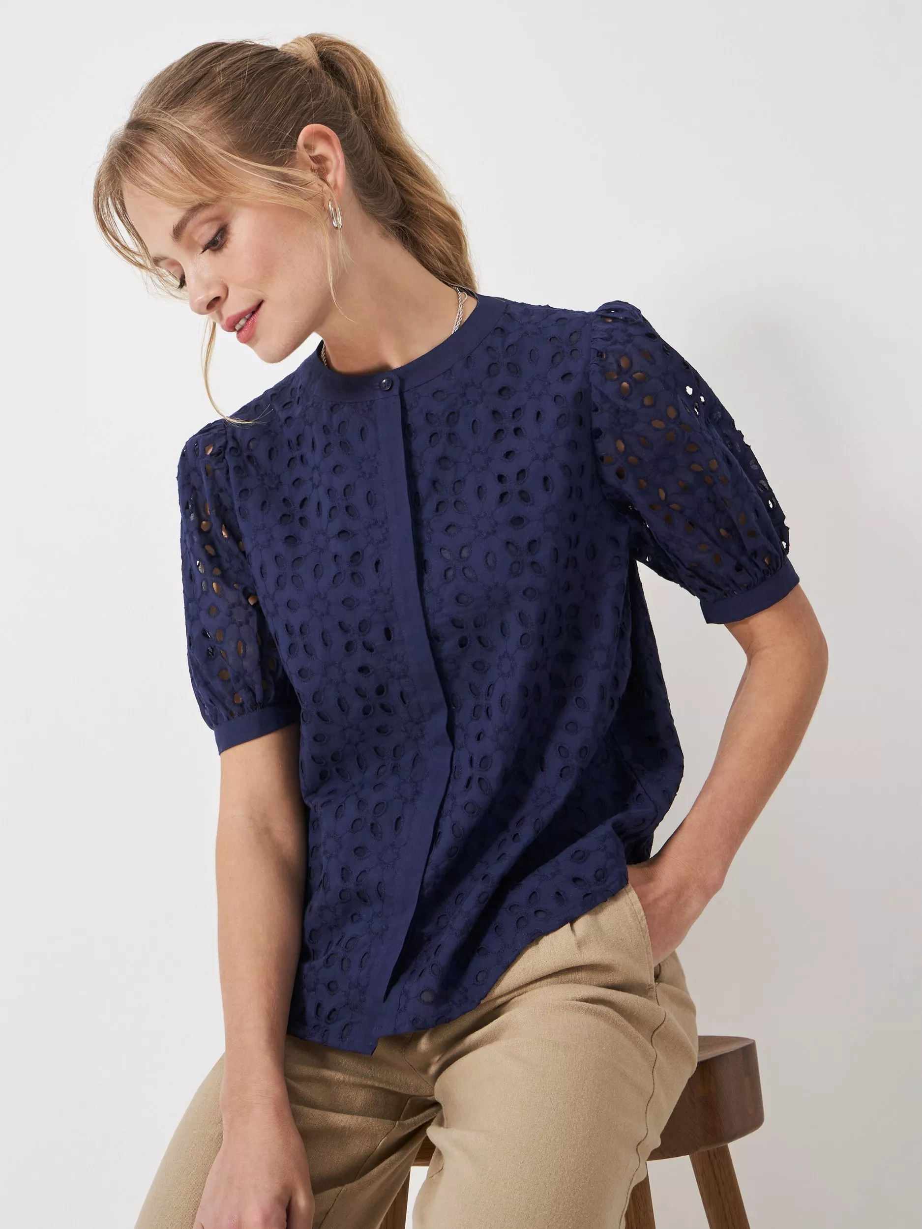 売れ筋商品|||リーバイス カットソー トップス レディース Plus Size Hayes Short-Sleeve T-Shirt Lou Ditsy Floral リーバイス レディース カットソー トップス Plus Size Hayes