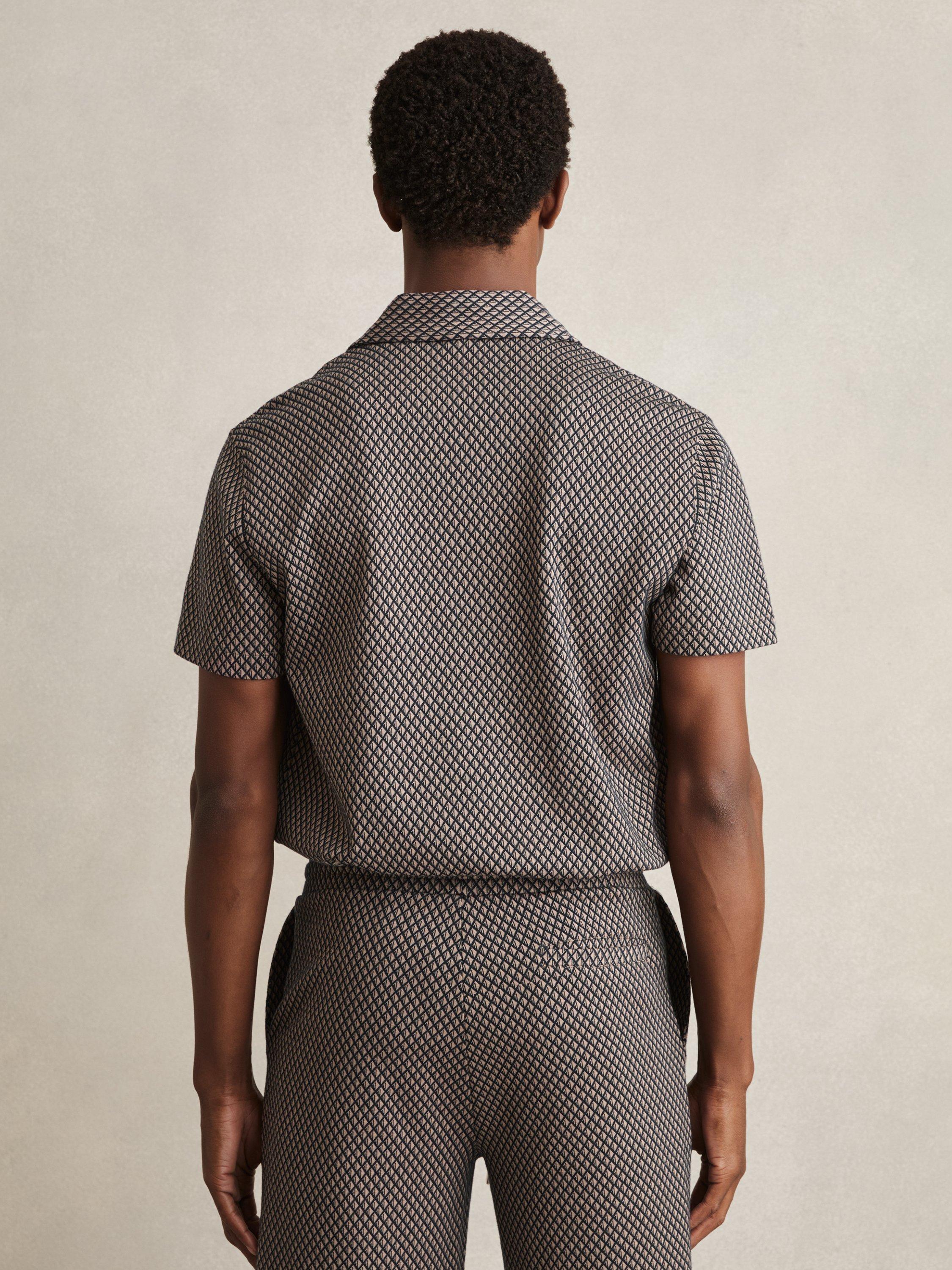 Product image 2 of 5, which shows Reiss Drakes Jacquard Regular Fit Short Sleeve Shirt, Tobacco Brown/Navy, XS
