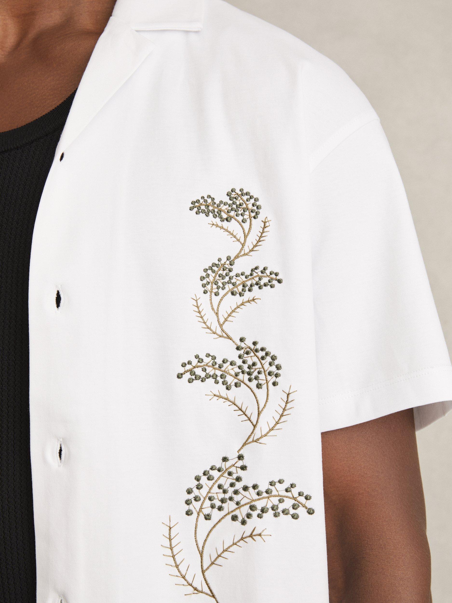 Product image 5 of 5, which shows Reiss Goya Floral Embroidered Cotton Regular Fit Short Sleeve Shirt, White, XS