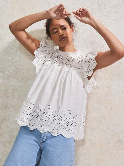 Ro&Zo Broderie Flutter Sleeve Top, White, White