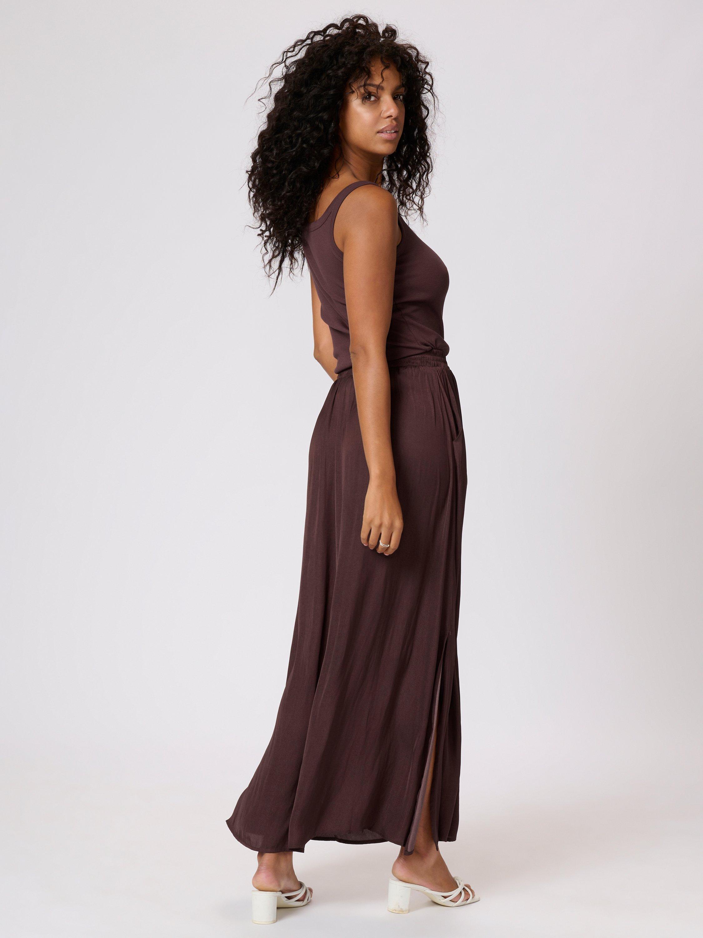 Product image 2 of 6, which shows KAFFE Allie Elasticated Waist Maxi Skirt, Mid Red, 10