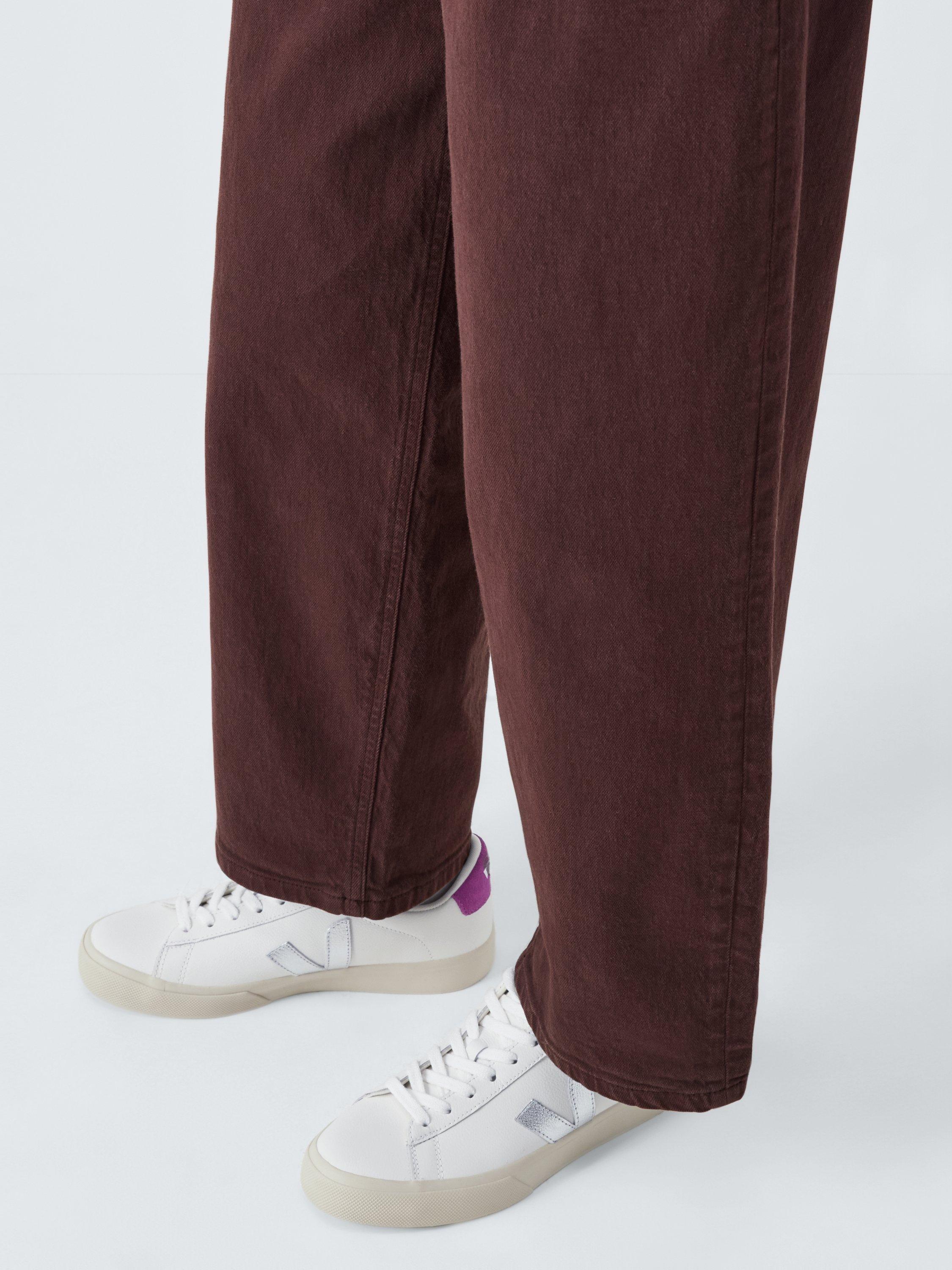 Product image 3 of 6, which shows VEJA Campo Leather Trainers, White/Silver/Vio, 4