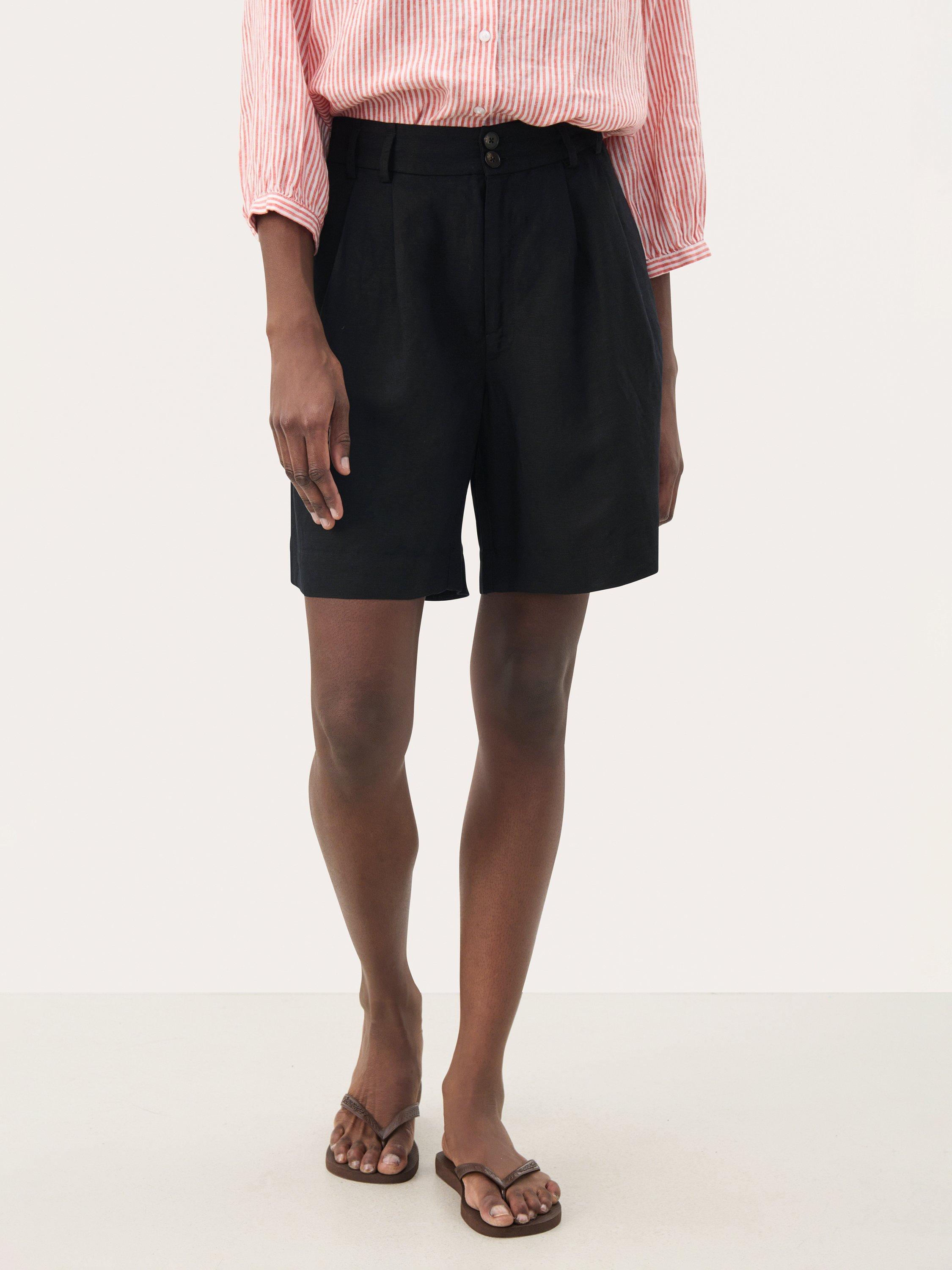 Product image 1 of 6, which shows Part Two Raine Linen Blend Shorts, Black, 8