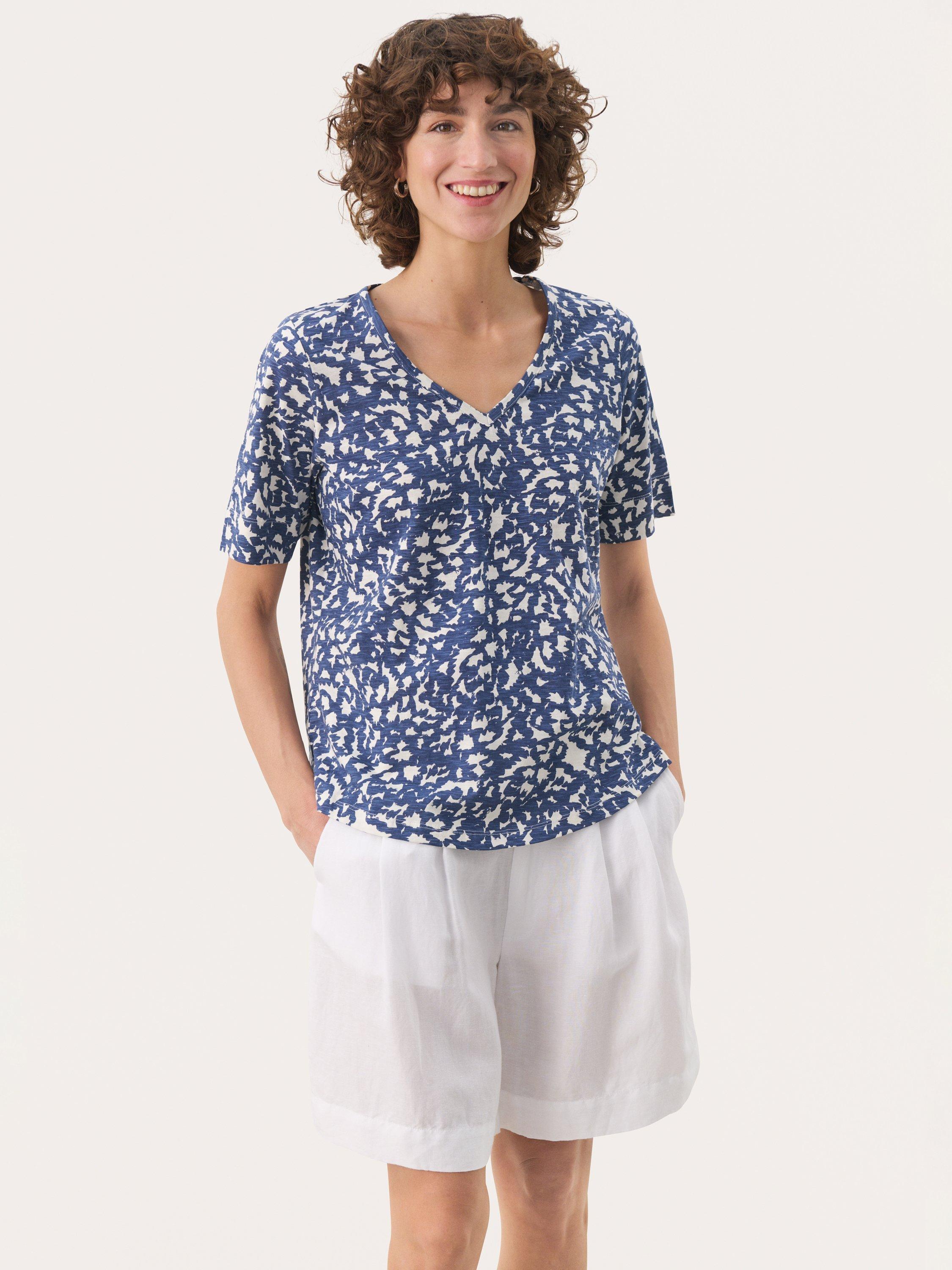 Product image 1 of 6, which shows Part Two Curlia Abstract V-Neck Top, Oceana/White, XS