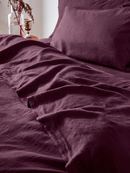 Piglet in Bed Linen Blend Flat Sheet, Berry