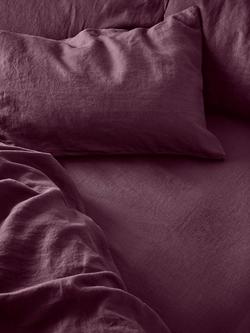 Piglet in Bed Linen Blend Fitted Sheet, Berry