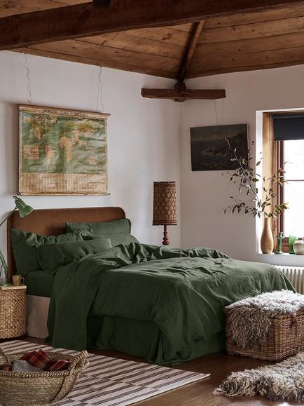 Piglet in Bed Plain Linen Bedding - view 2, Fern Green