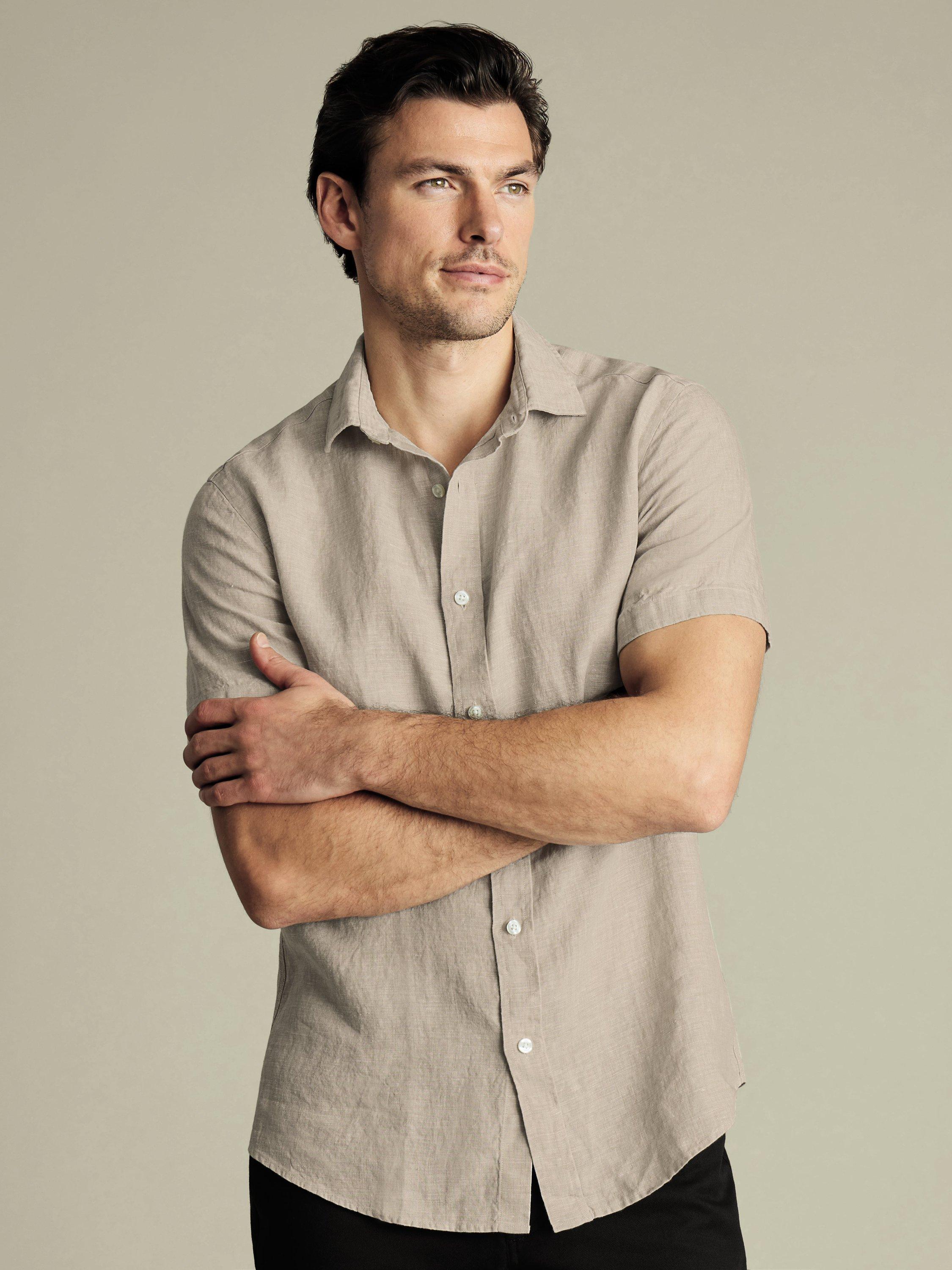 Product image 1 of 5, which shows Charles Tyrwhitt Linen Slim Fit Short Sleeve Shirt, Oatmeal, S