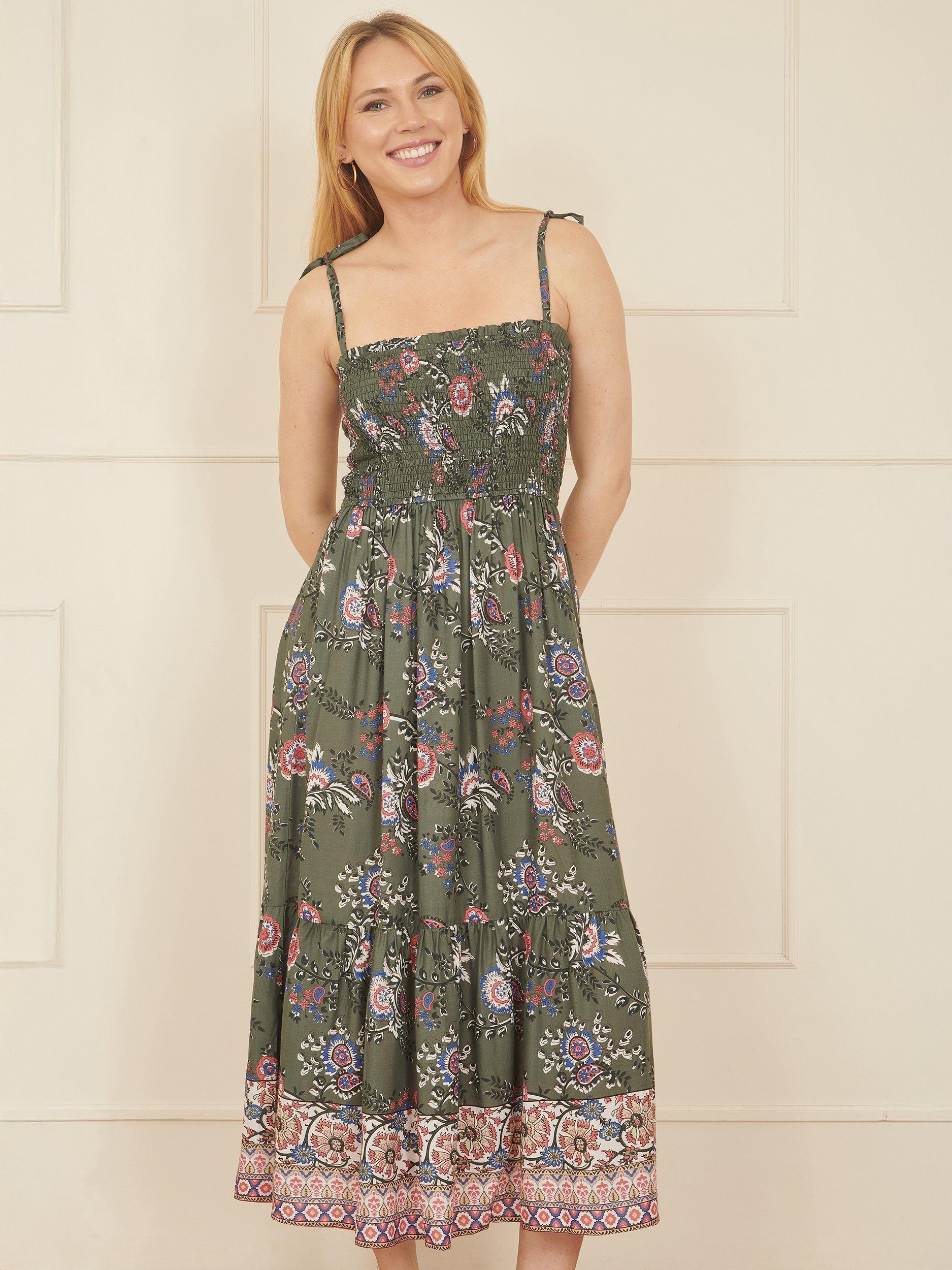 Product image 1 of 5, which shows Yumi Paisley Ruched Bodice Midi Dress, Green, 8