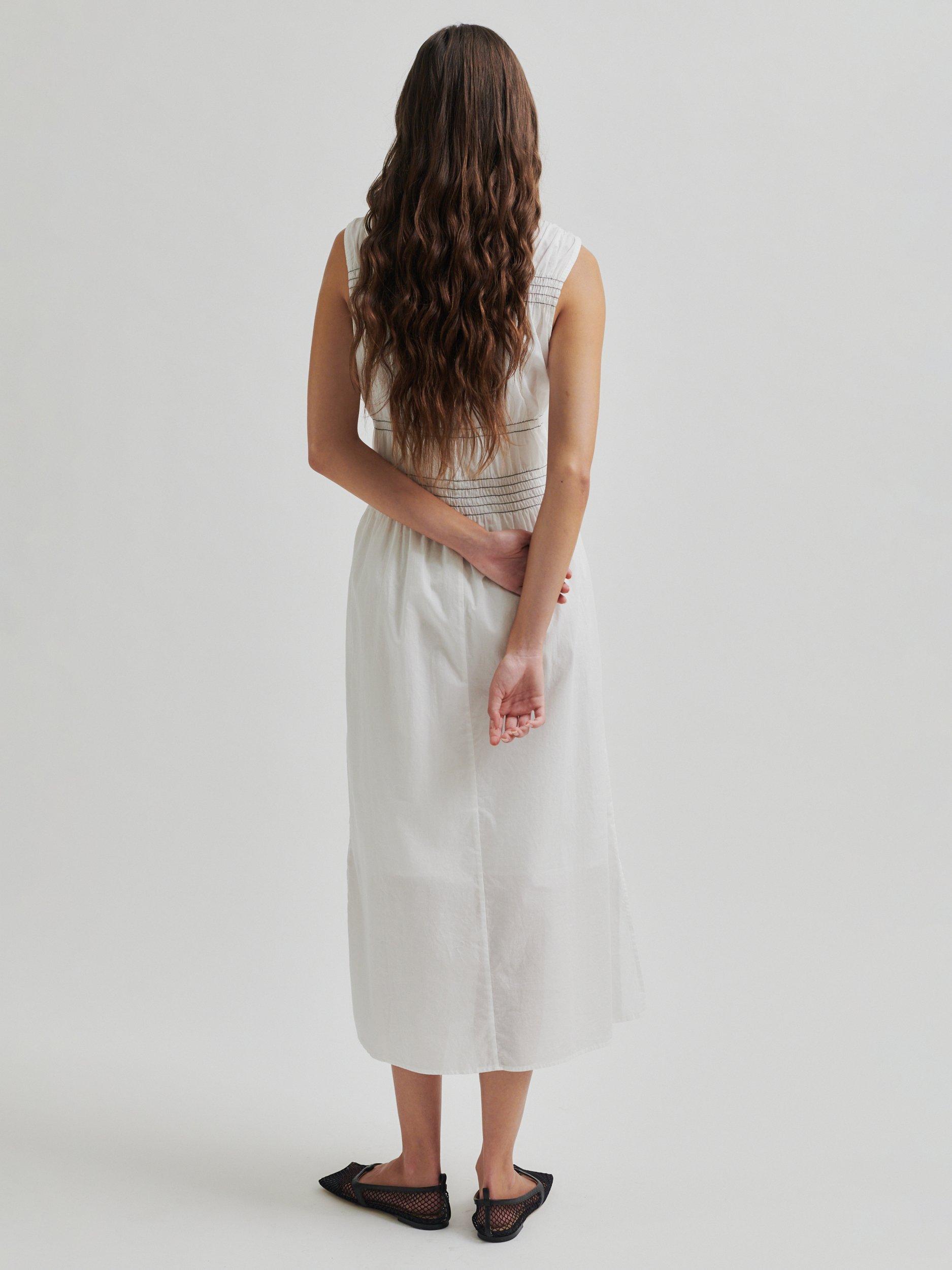 Product image 4 of 6, which shows Second Female Avida Sleeveless Cotton Midi Dress, White, XS